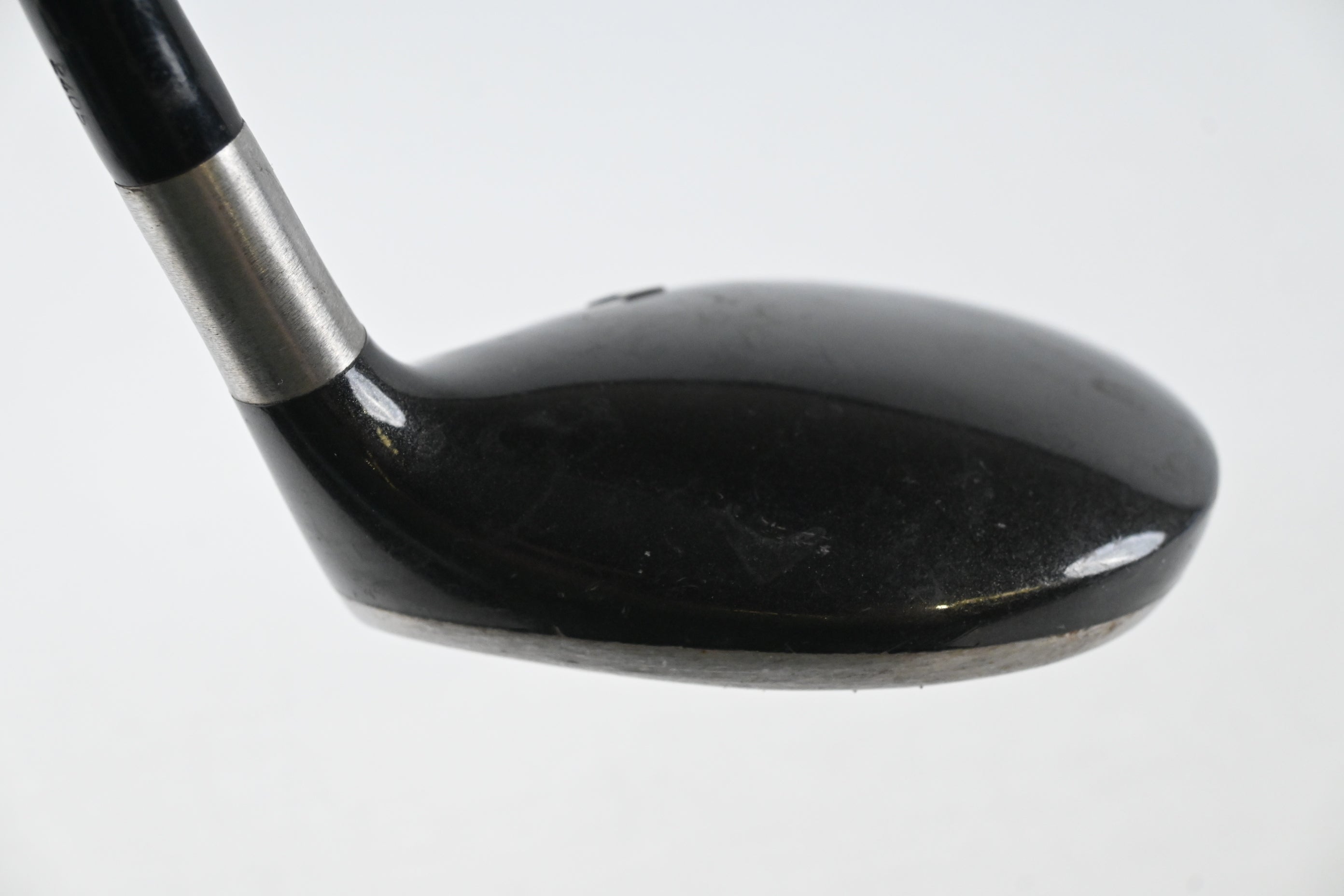 Titleist 904 F #3 Wood / 15 Degree / Regular Flex Dynamic Gold R300 Shaft