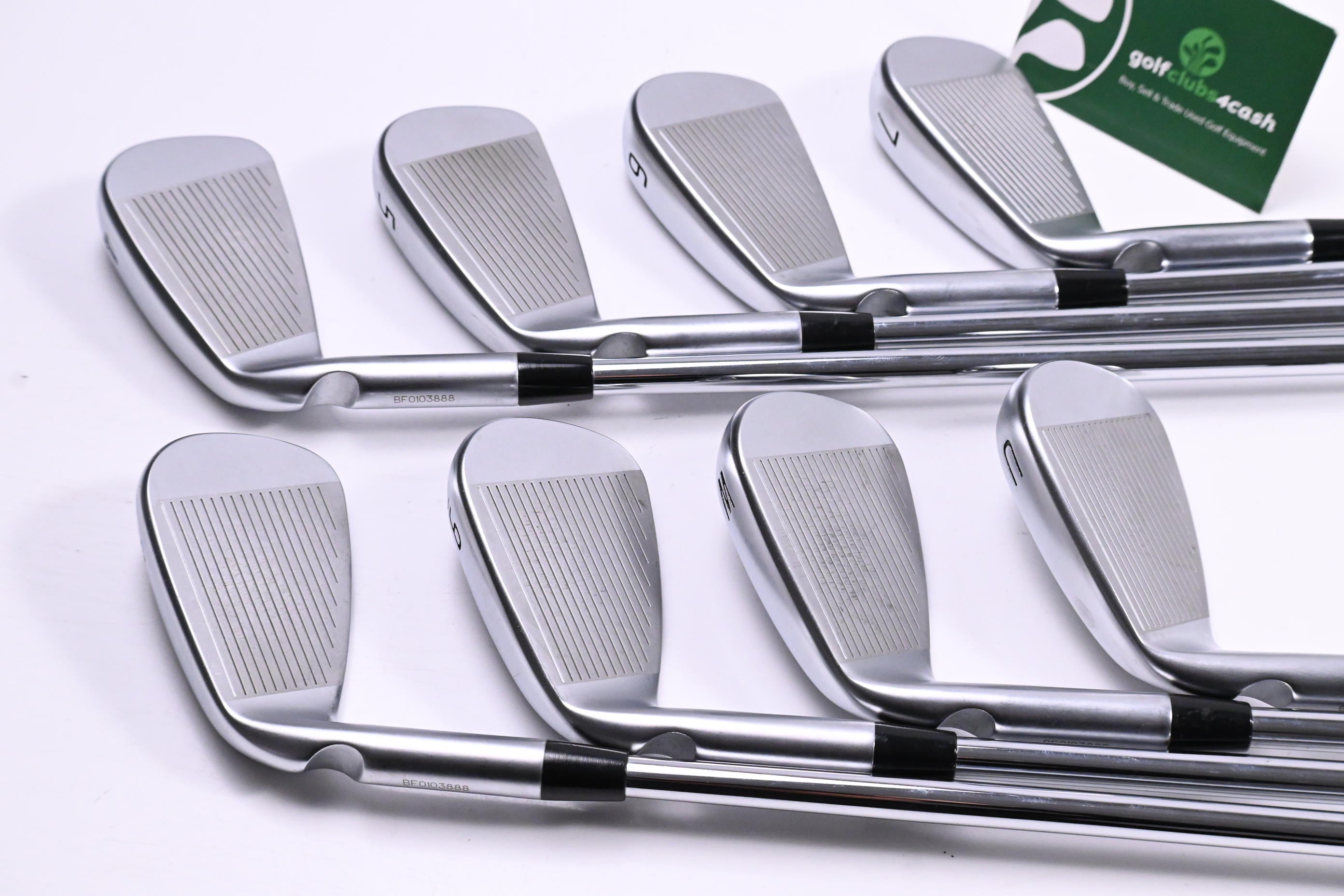 Ping i530 Irons / 4-PW+UW / Red Dot / Stiff Flex Dynamic Gold S300 Shafts