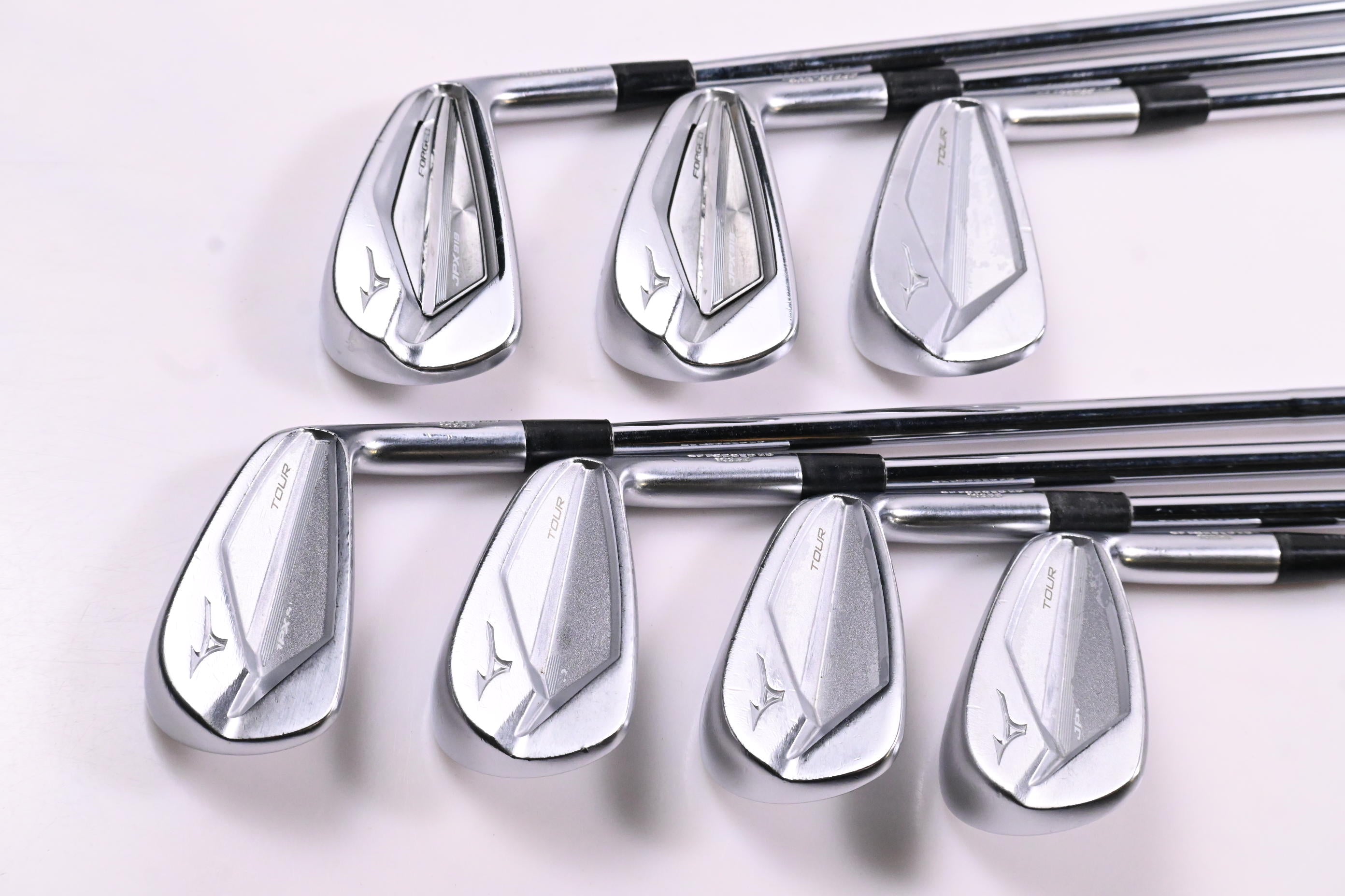 Mizuno JPX 919 Hot Metal/Forged Irons / 4-PW / Stiff Flex AMT Tour White S300
