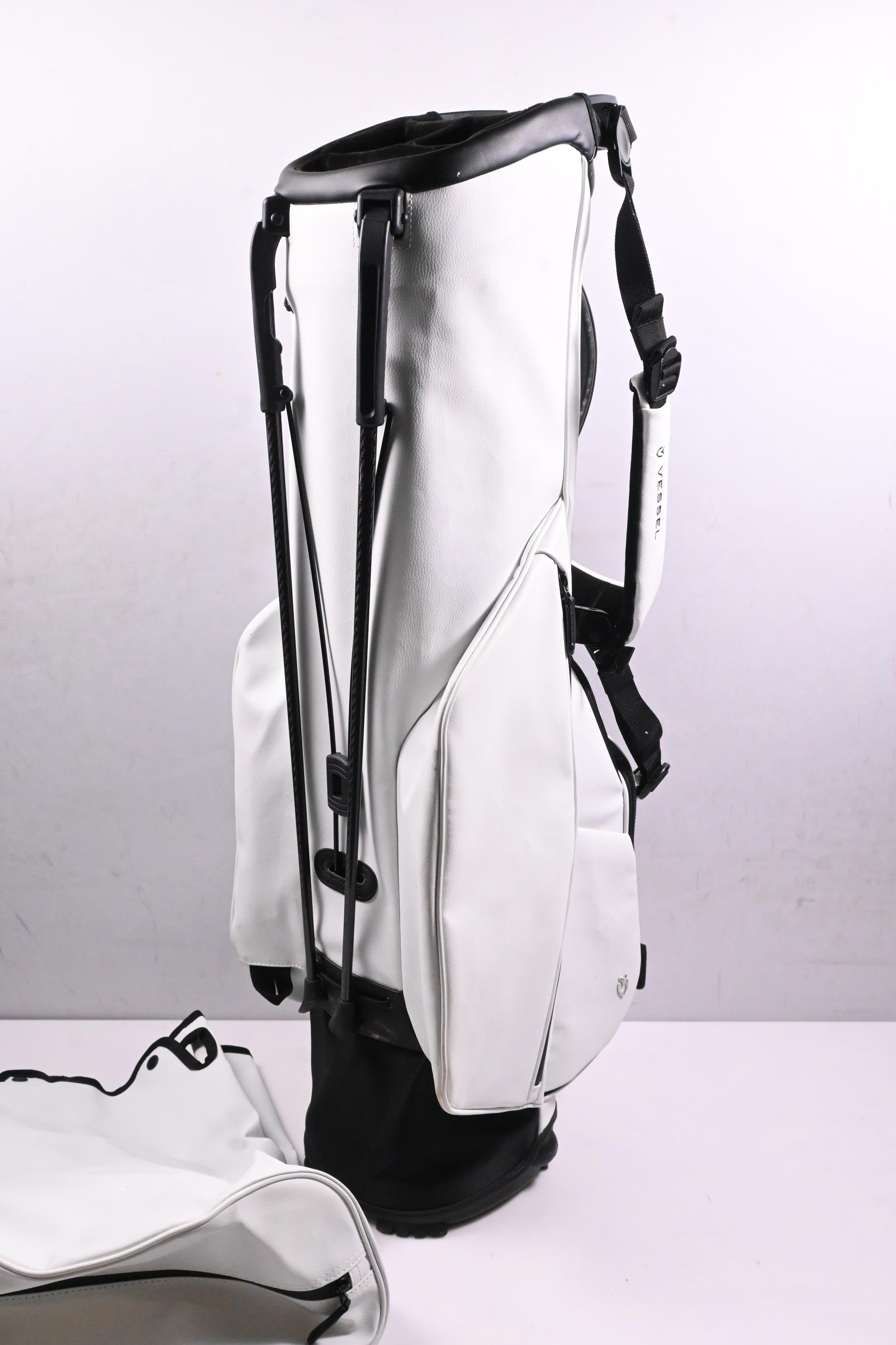 Vessel Premium LUX Looper Stand Bag / 4-Way Divider / White & Black