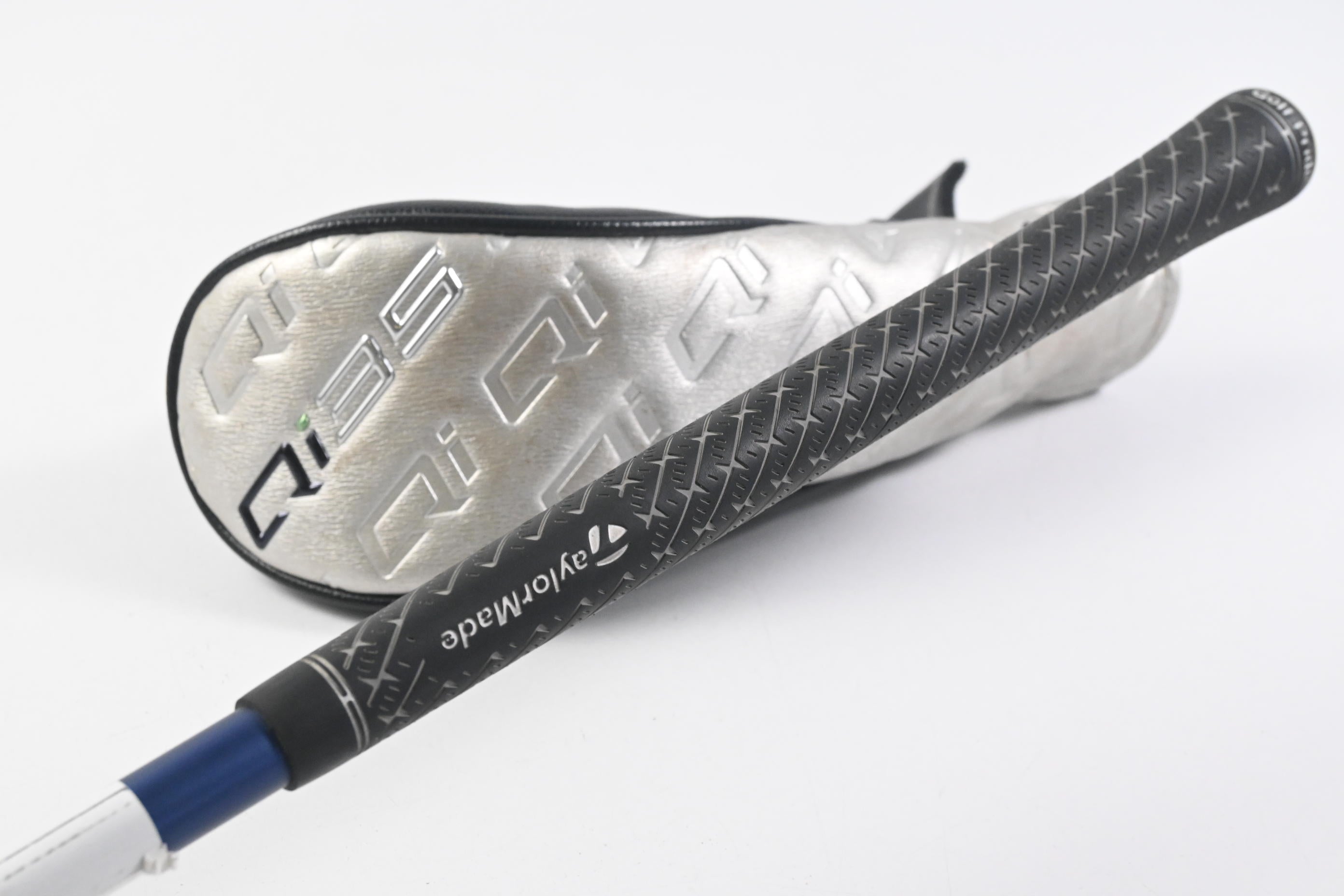 Taylormade Qi35 #4 Hybrid / 22 Degree / Regular Flex Ventus Blue 6 Shaft