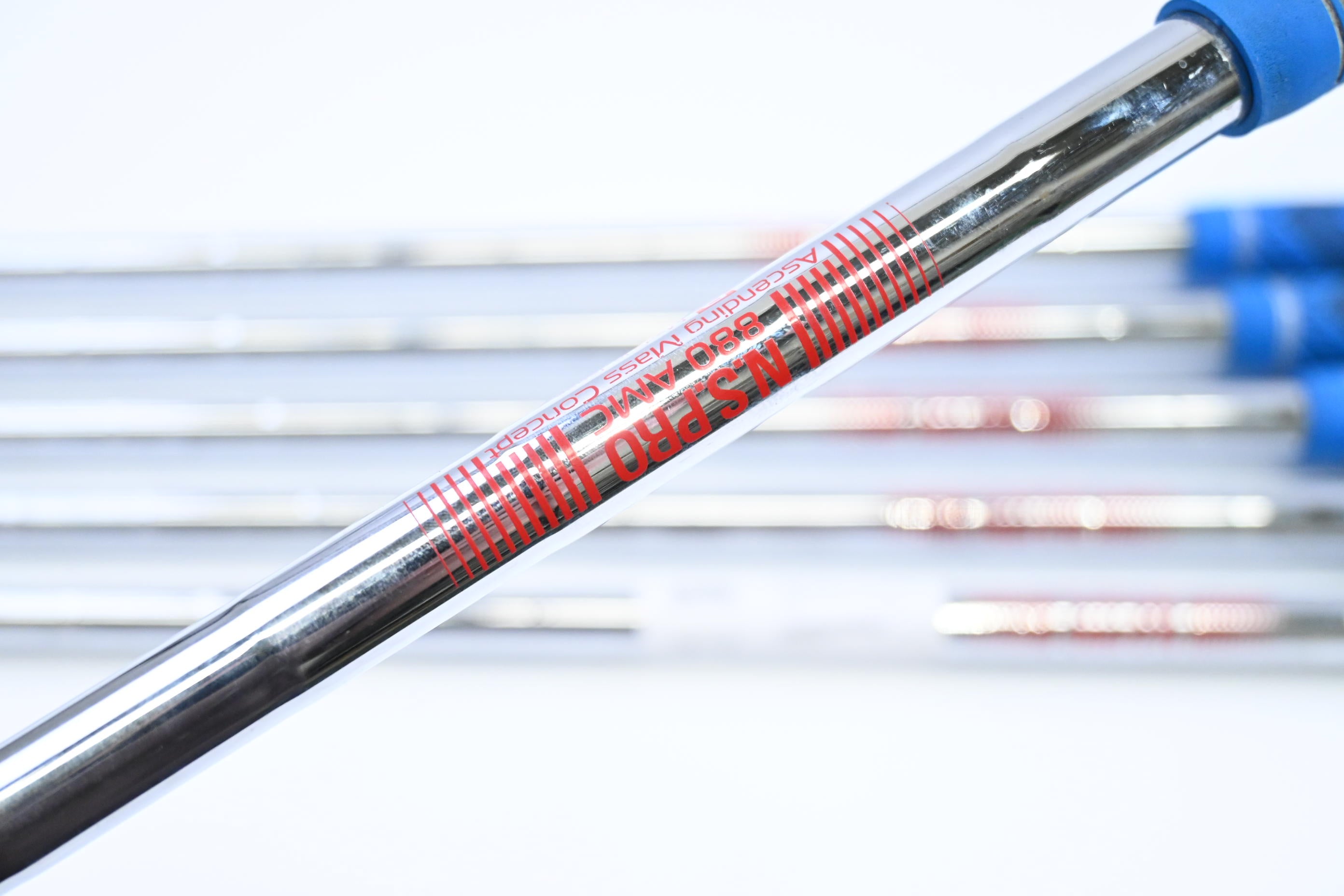 Titleist MB 620 Irons / 5-PW / Regular Flex NS Pro 880 AMC Shafts
