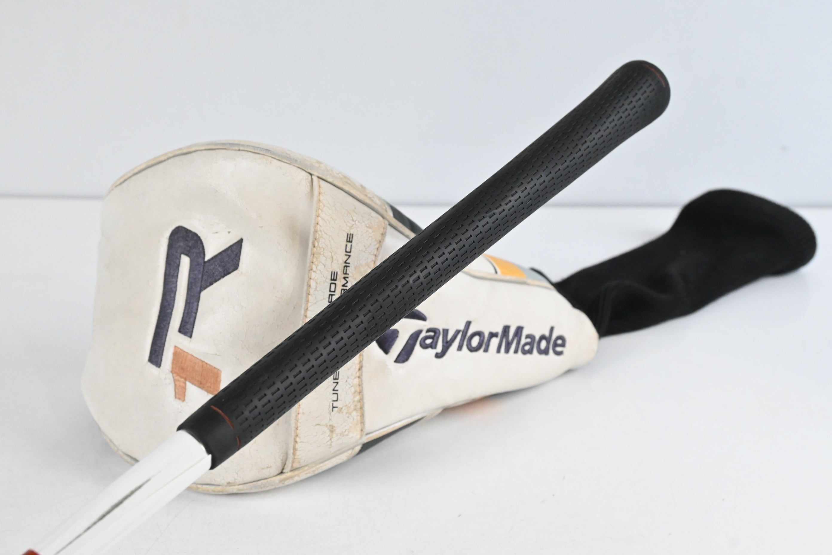 Taylormade R1 Black TP Driver / 8-12 Degree / Regular Flex Aldila RIP Phenom 55