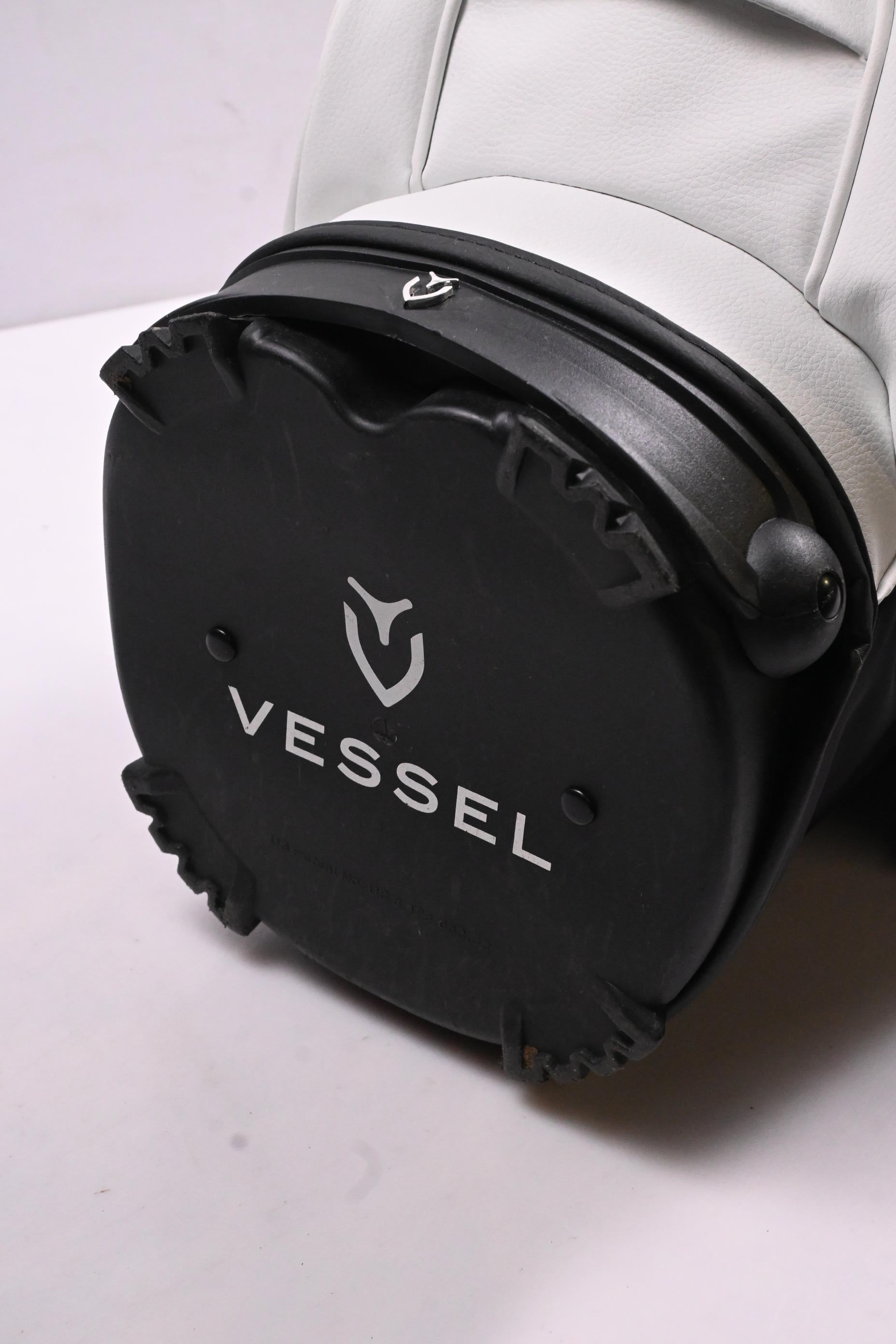 Vessel Premium LUX Looper Stand Bag / 4-Way Divider / White & Black