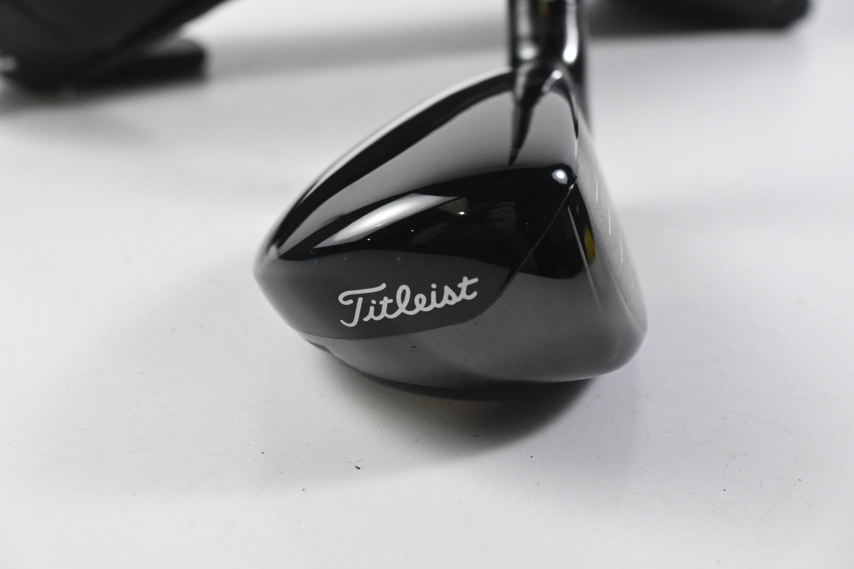 Titleist GT3 #3 Hybrid / 19 Degree / Stiff Flex HZRDUS Black 80 Shaft