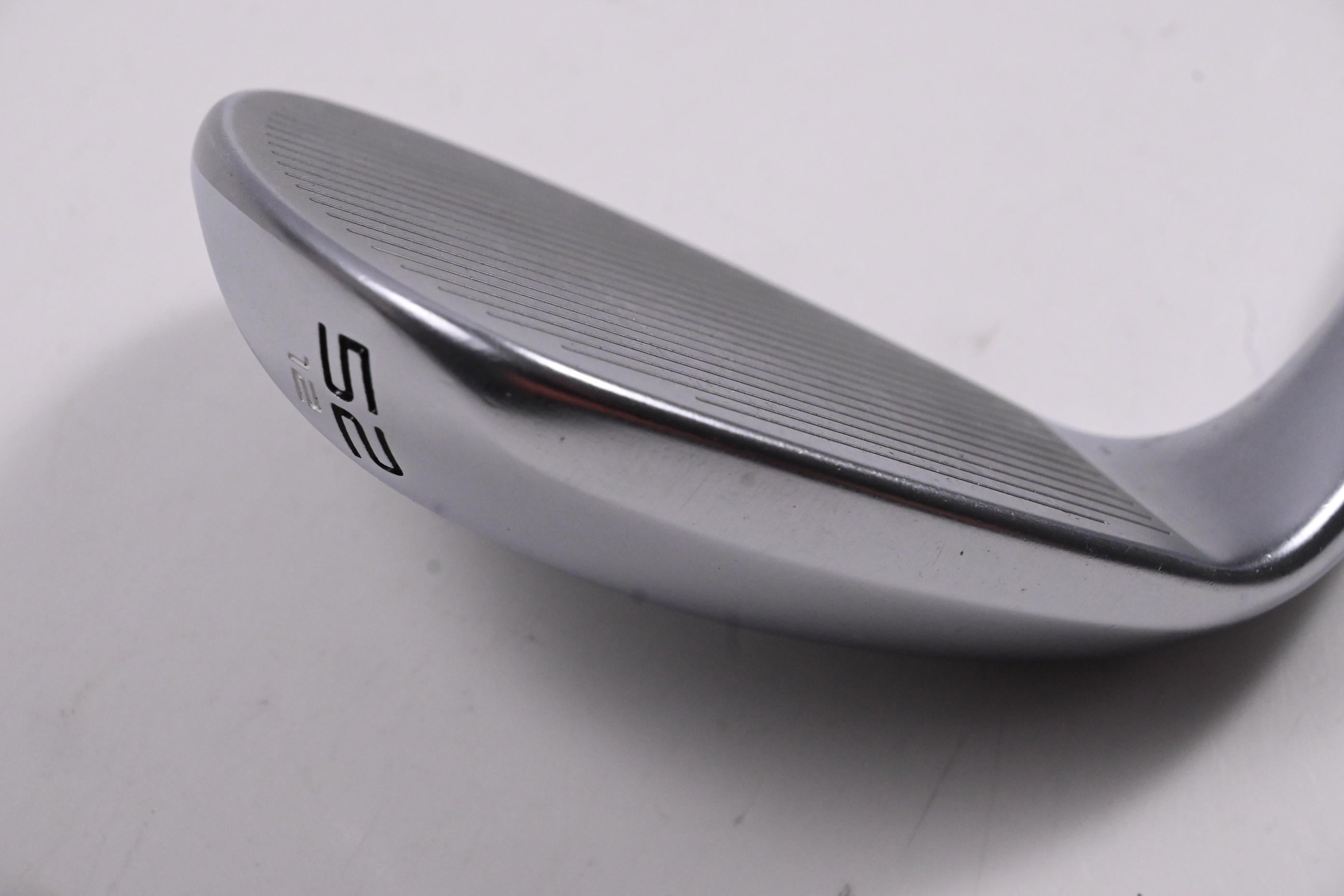Cleveland CBX Full Face 2 Gap Wedge / 52 Degree / Wedge Flex Catalyst Spinner 80