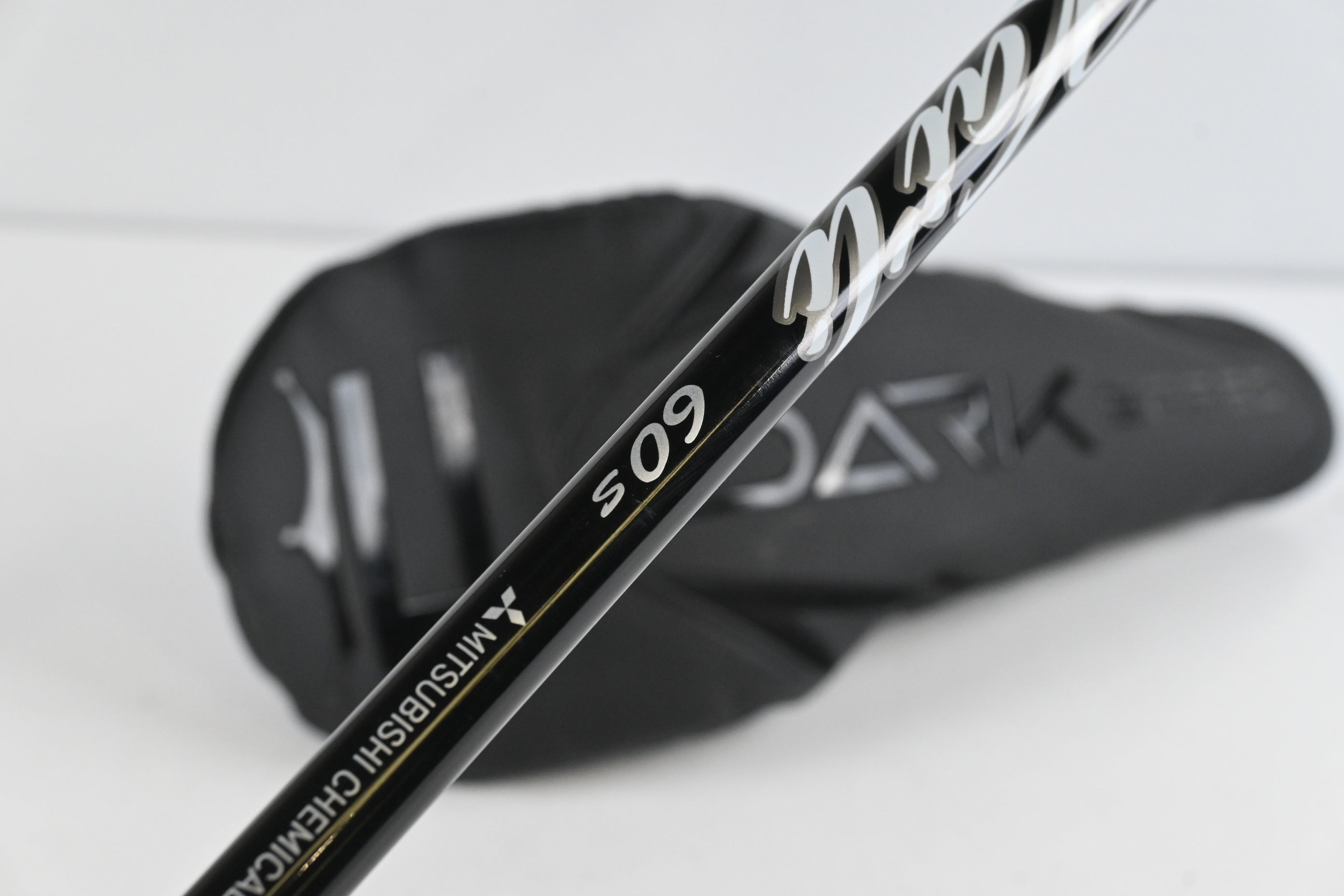 Cobra Darkspeed LS Driver / 9 Degree / Stiff Flex Kai'li White 60 Shaft