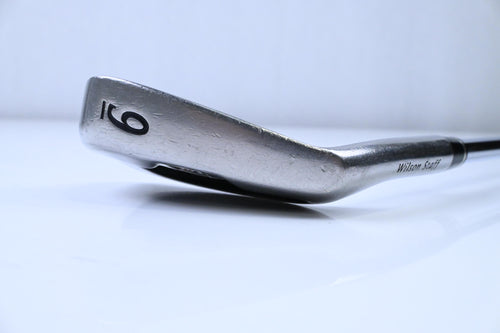 Wilson Pi7 #9 Iron / Regular Flex Dynamic Gold R300