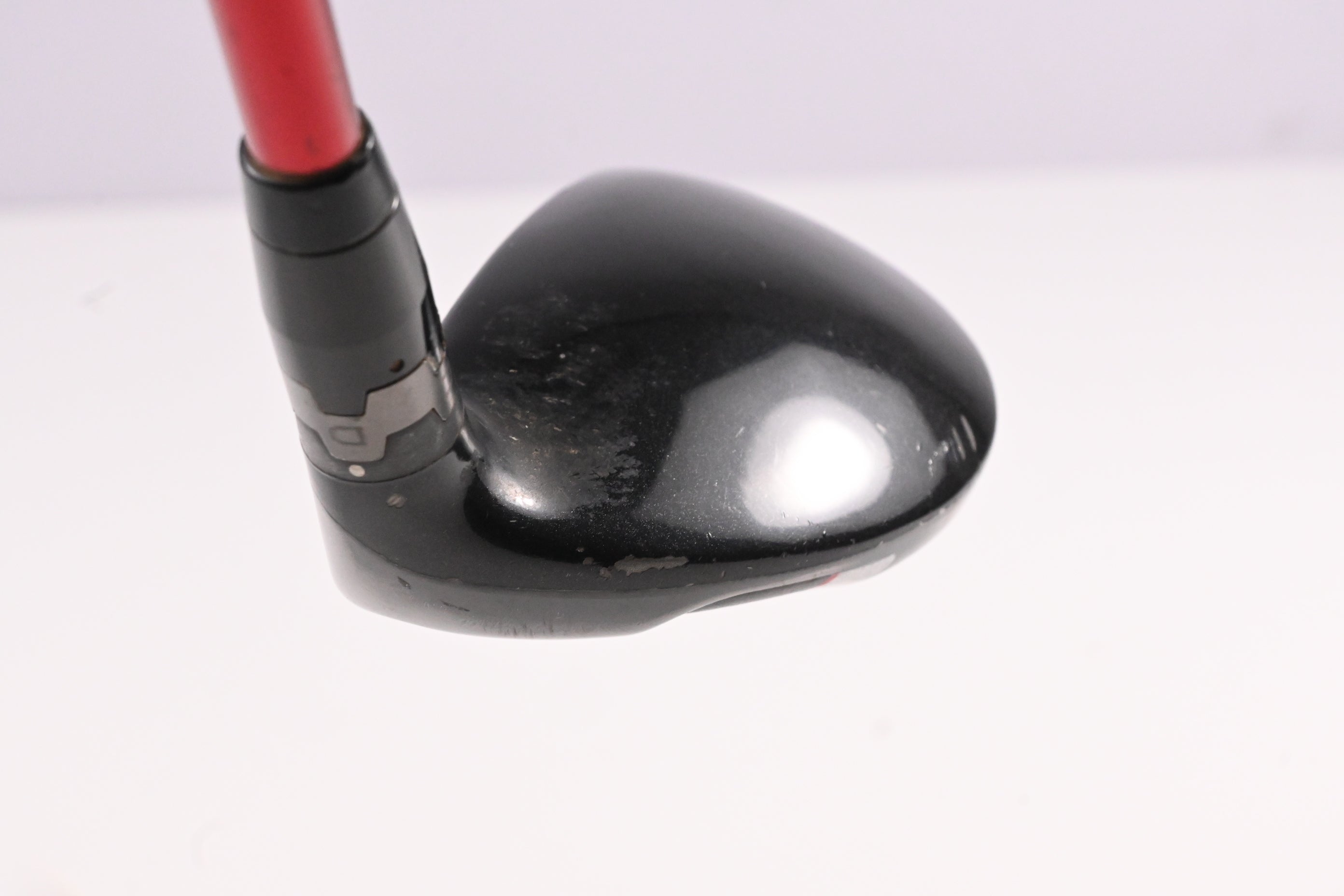 Titleist 913H #3 Hybrid / 21 Degree / Regular Flex Bassara 60 Shaft
