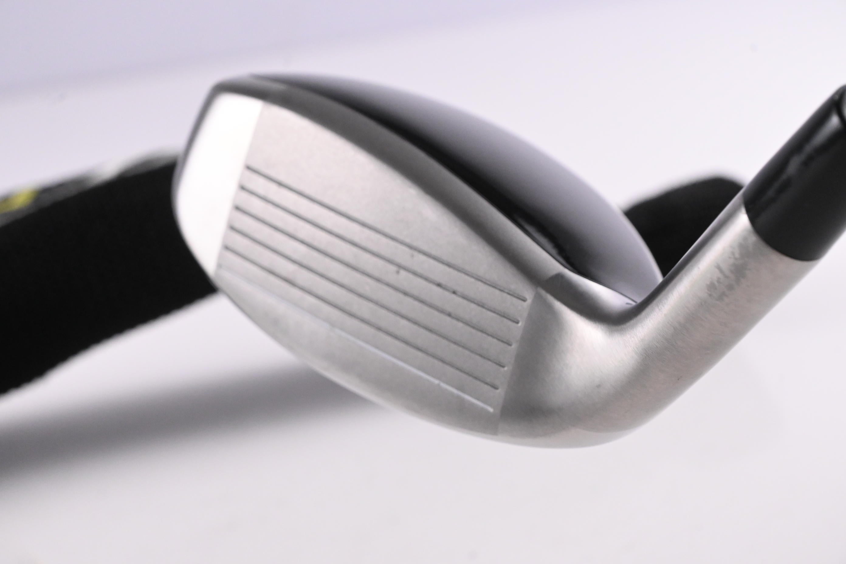 Tour Edge HL4 #4 Hybrid / 22 Degree / Regular Flex Tour Edge Shaft