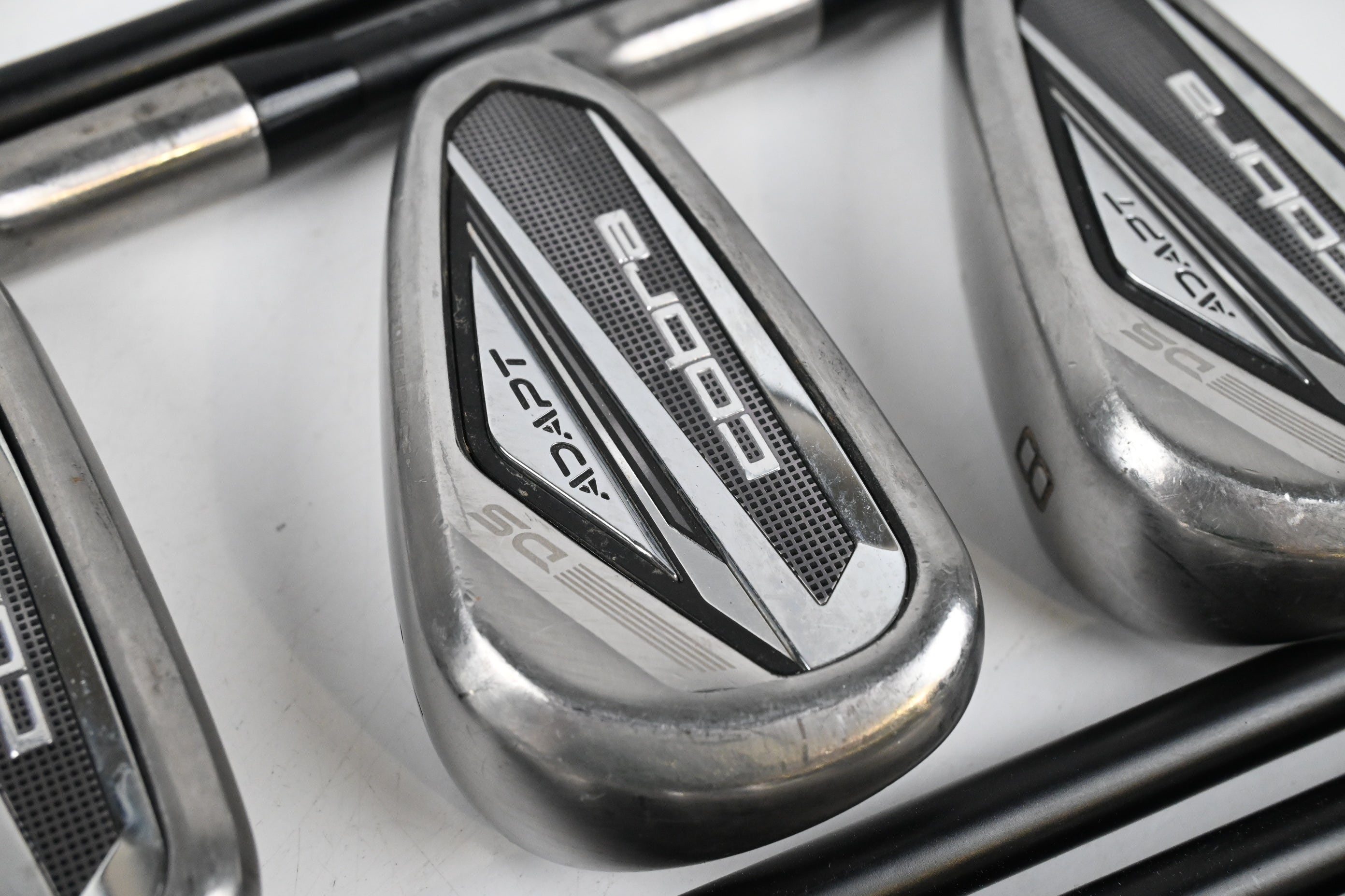 Cobra DS-Adapt Irons / 5-PW+GW+SW / Regular Flex KBS PGI 75 Shafts