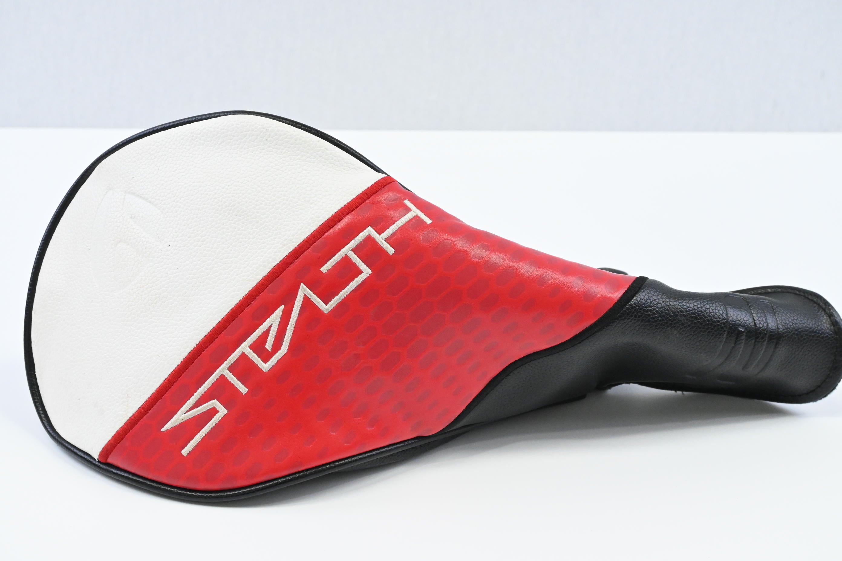 Taylormade Stealth 2 Plus Driver / 10.5 Degree / Stiff Flex Kai'li Red 60 Shaft