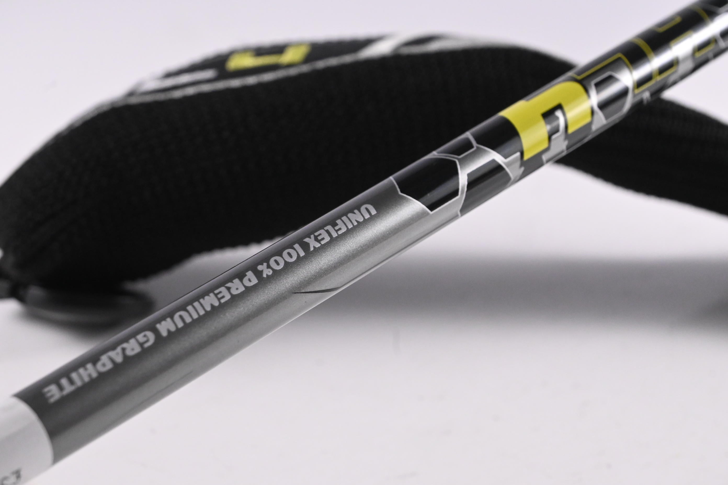 Tour Edge HL4 #4 Hybrid / 22 Degree / Regular Flex Tour Edge Shaft