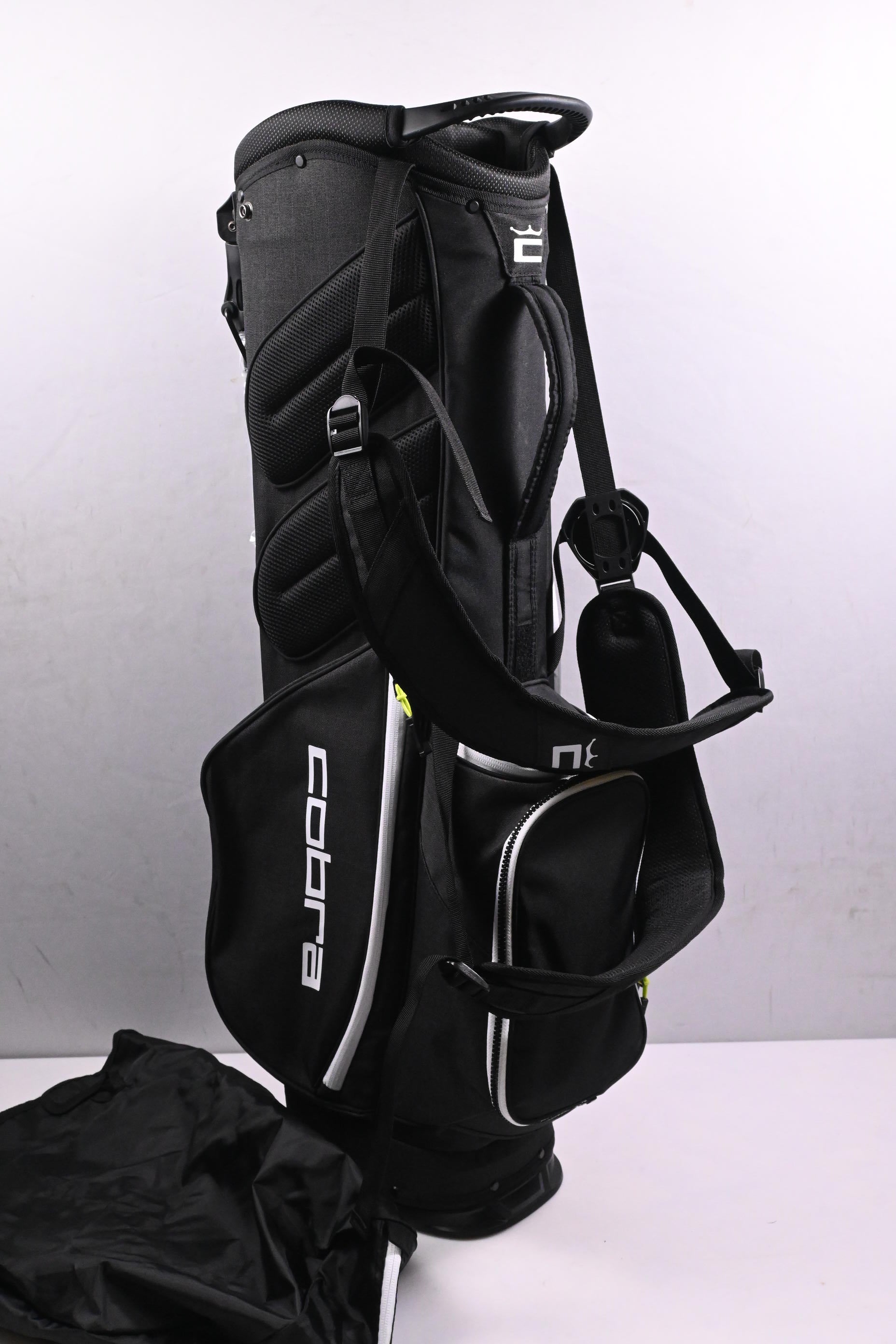 Cobra Signature Stand Bag / 4-Way Divider / Black