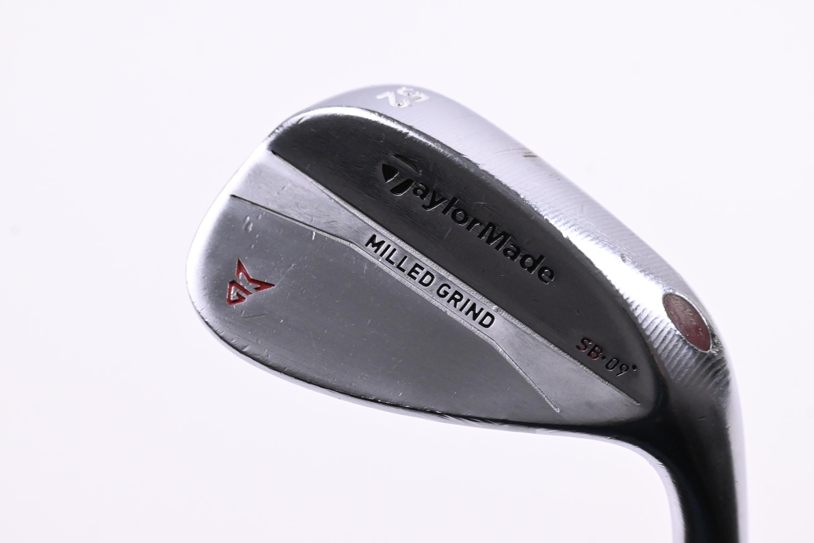 Taylormade Milled Grind Gap Wedge / 52 Degree / Wedge Flex Dynamic Gold Shaft