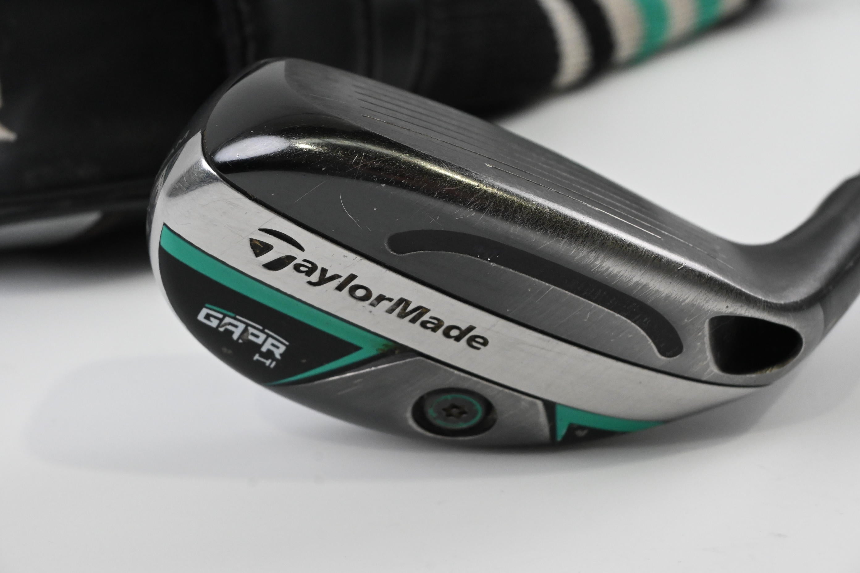 Taylormade GAPR Hi #3 Hybrid / 19 Degree / Regular Flex KBS Hybrid 70 Shaft