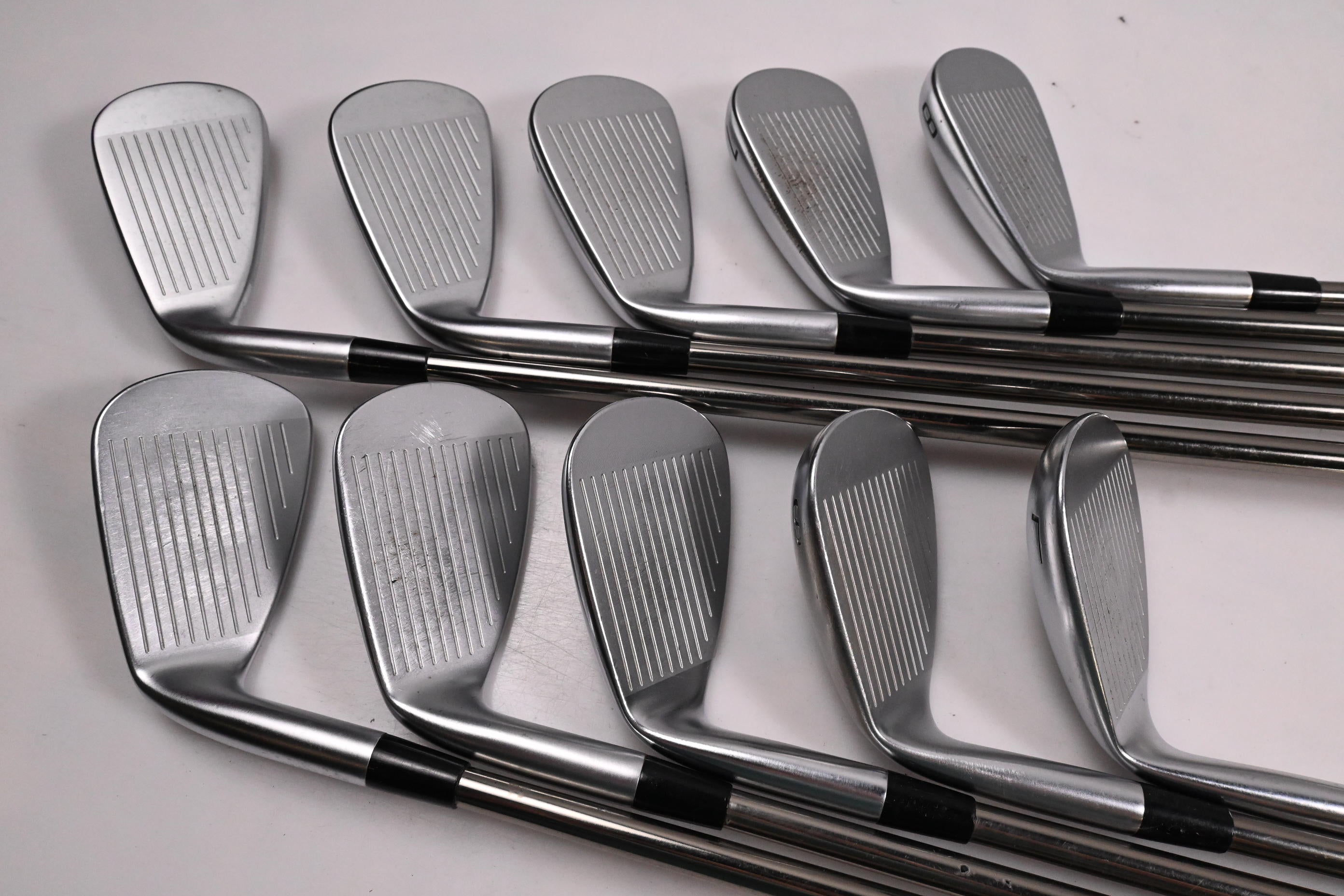 Mizuno JPX 921 Hot Metal Irons / 4-PW+GW+SW+LW / Regular Flex UST Recoil 95