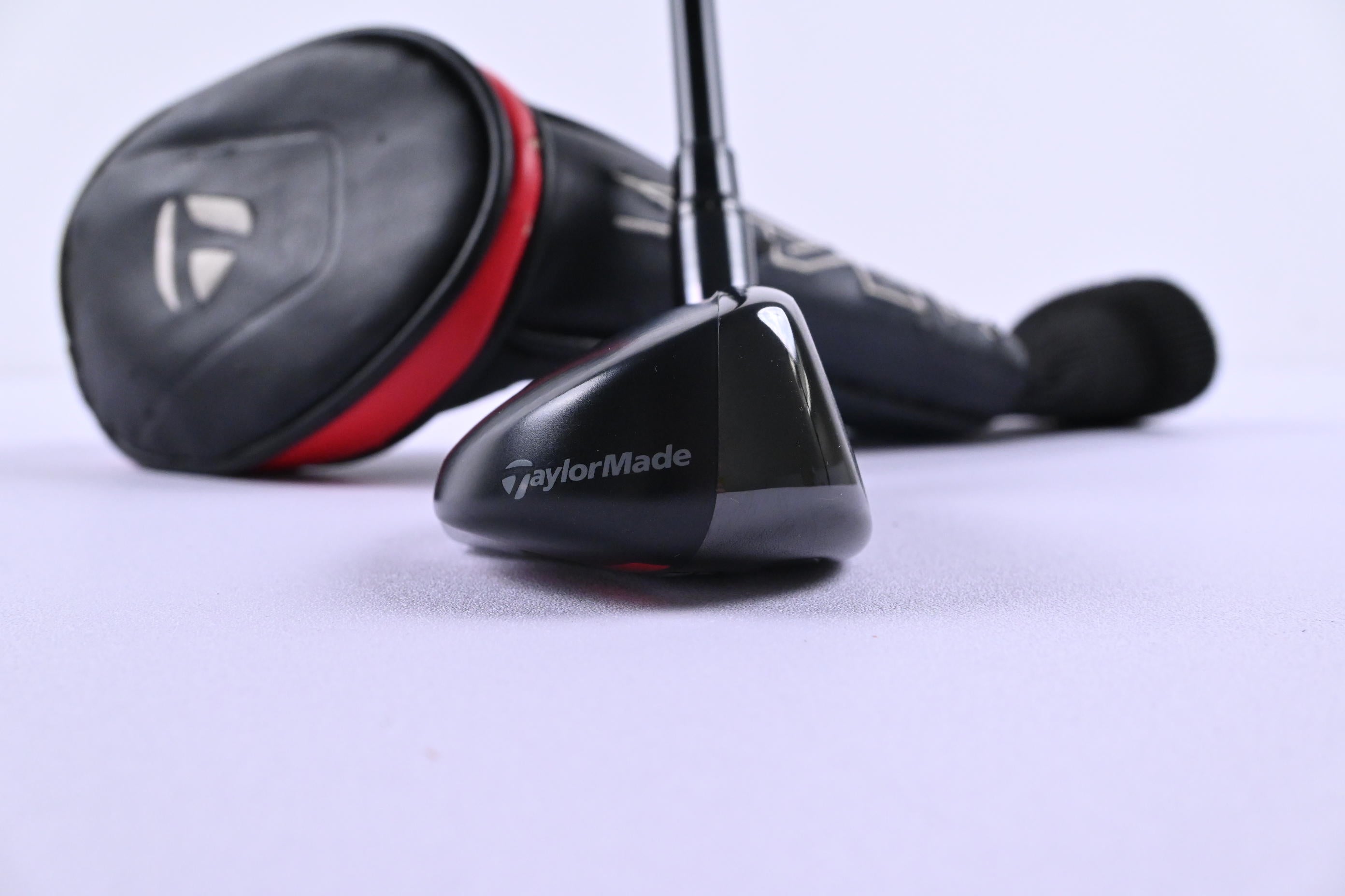 Taylormade Stealth Plus #2 Hybrid / 17 Degree / Stiff Flex HZRDUS Smoke Red 80