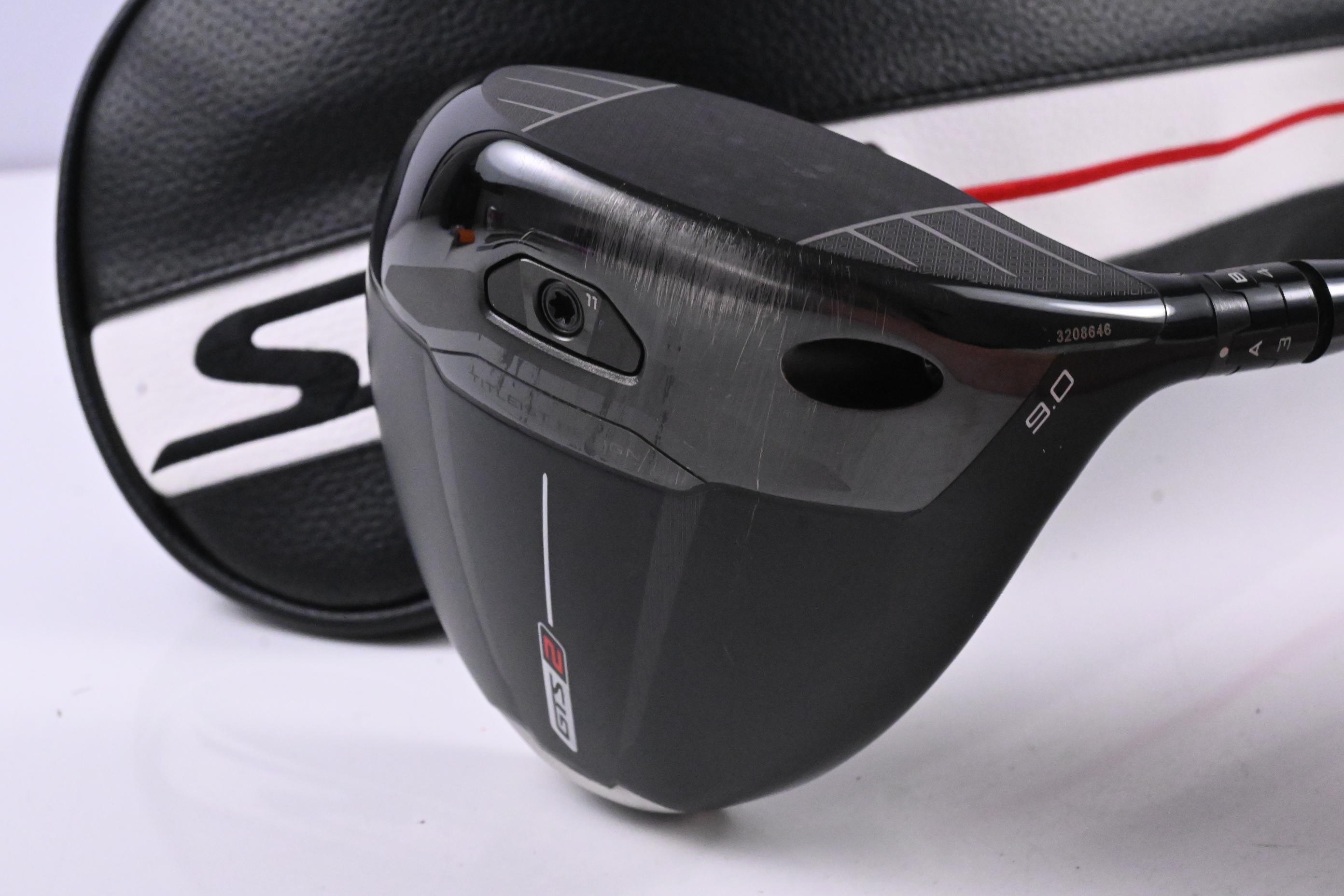 Titleist GTS2 Driver / 9 Degree / Stiff Flex Denali Charcoal 50 Shaft