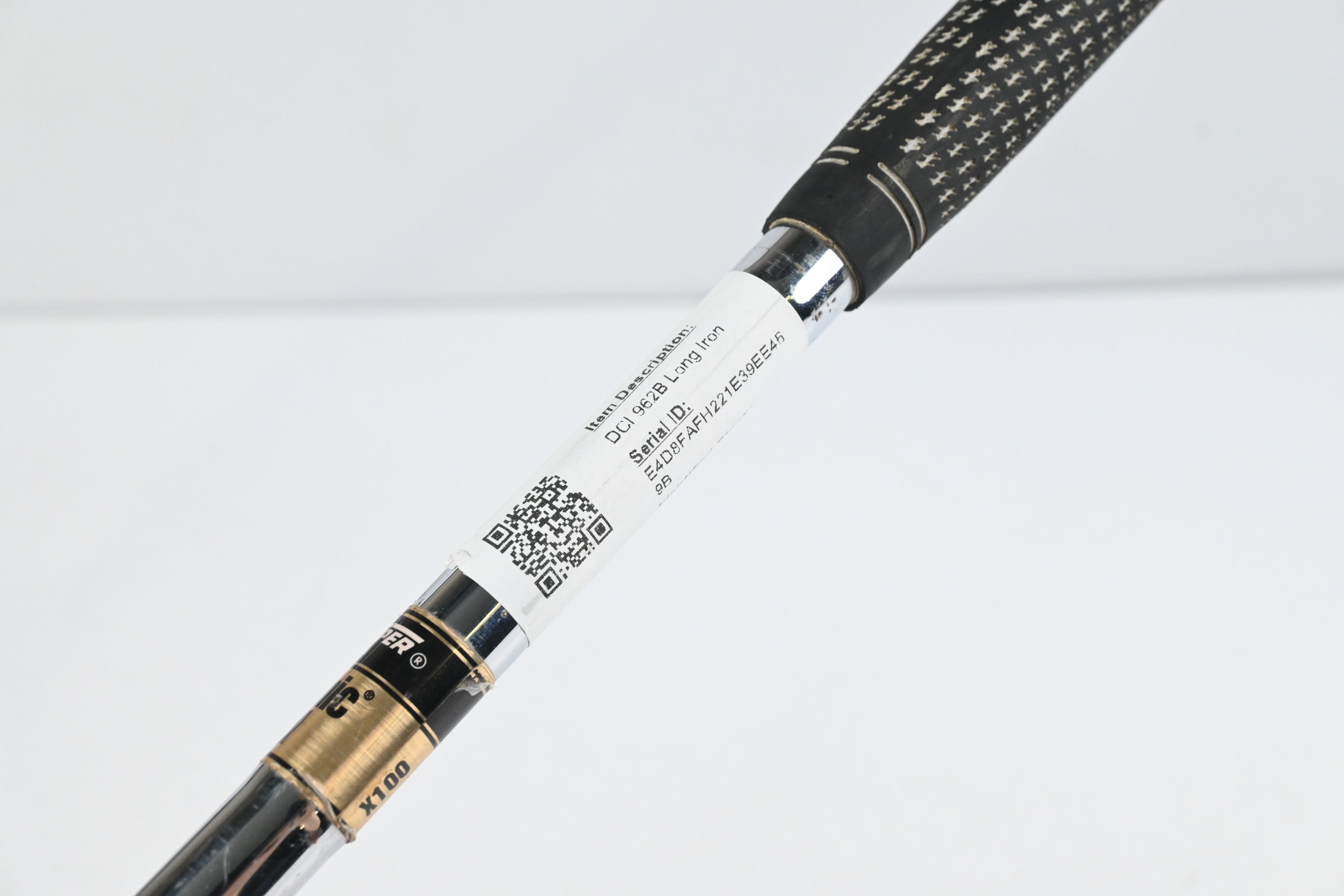 Titleist DCI 962B #2 Iron / 19 Degree / X-Flex Dynamic Gold X100 Shaft