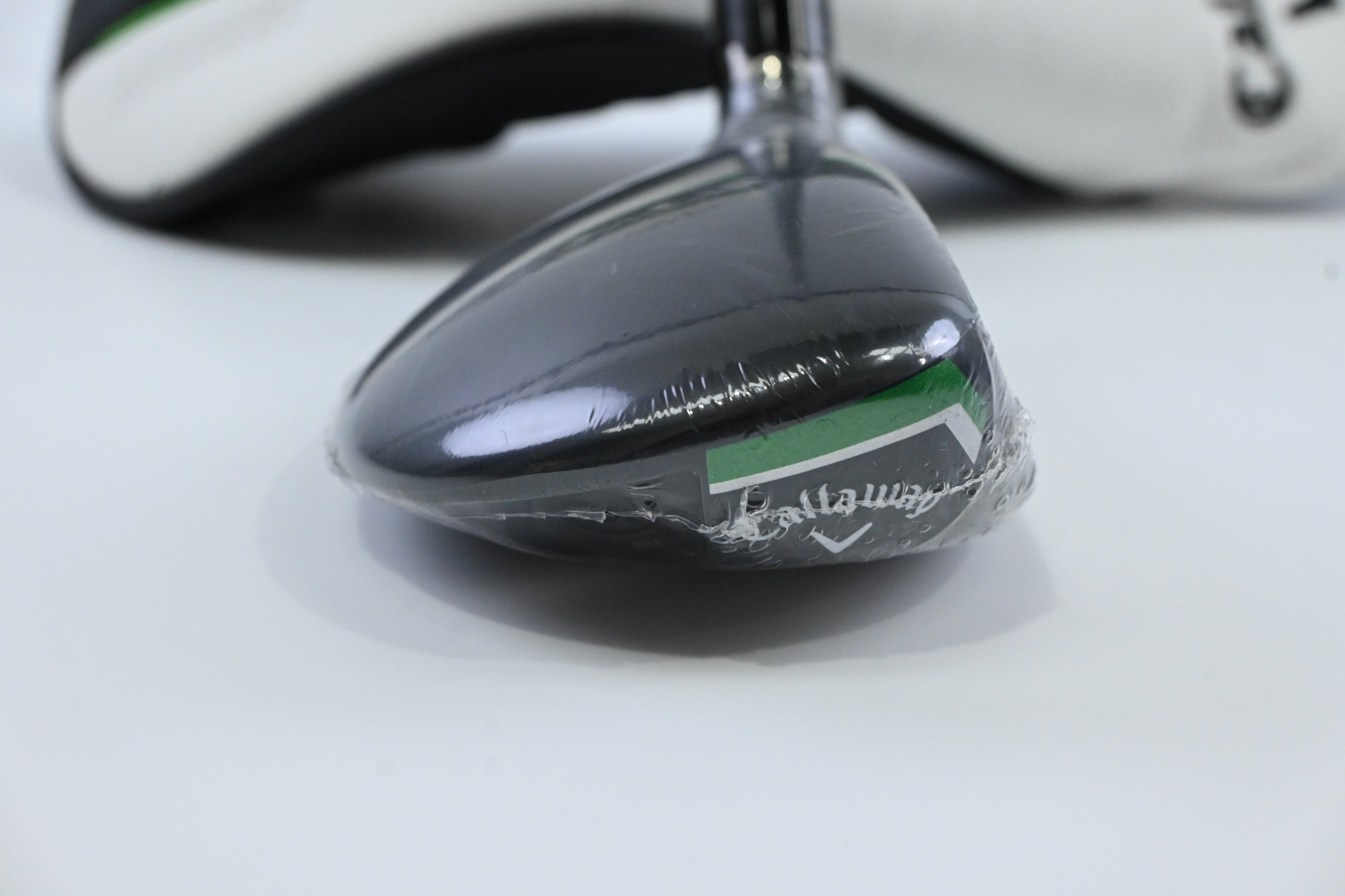 Callaway Elyte #4 Hybrid / 22 Degree / Regular Flex Denali Charcoal 60 Shaft