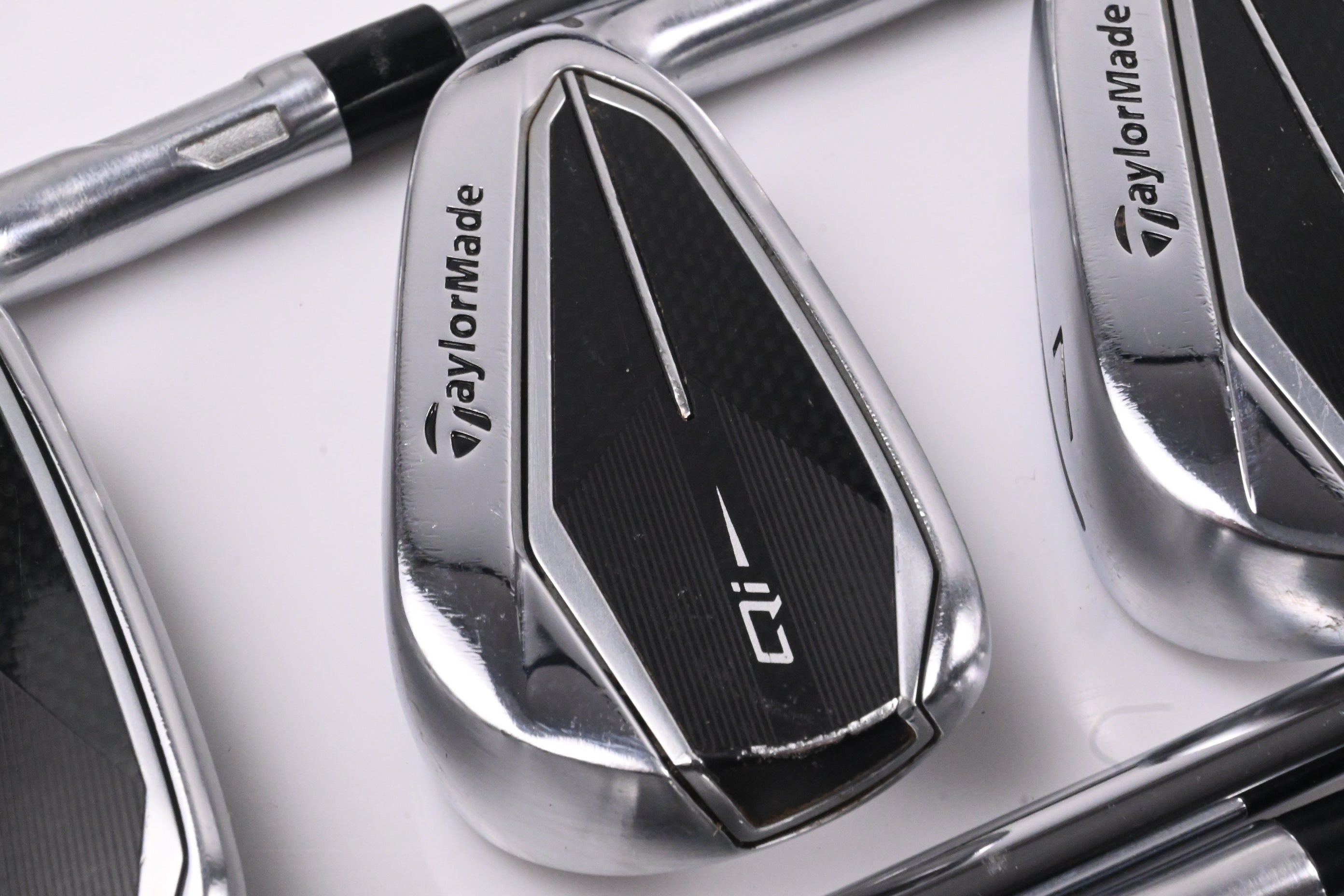 Taylormade Qi Irons / 5-PW+SW / Stiff Flex KBS Max MT 85 Shafts