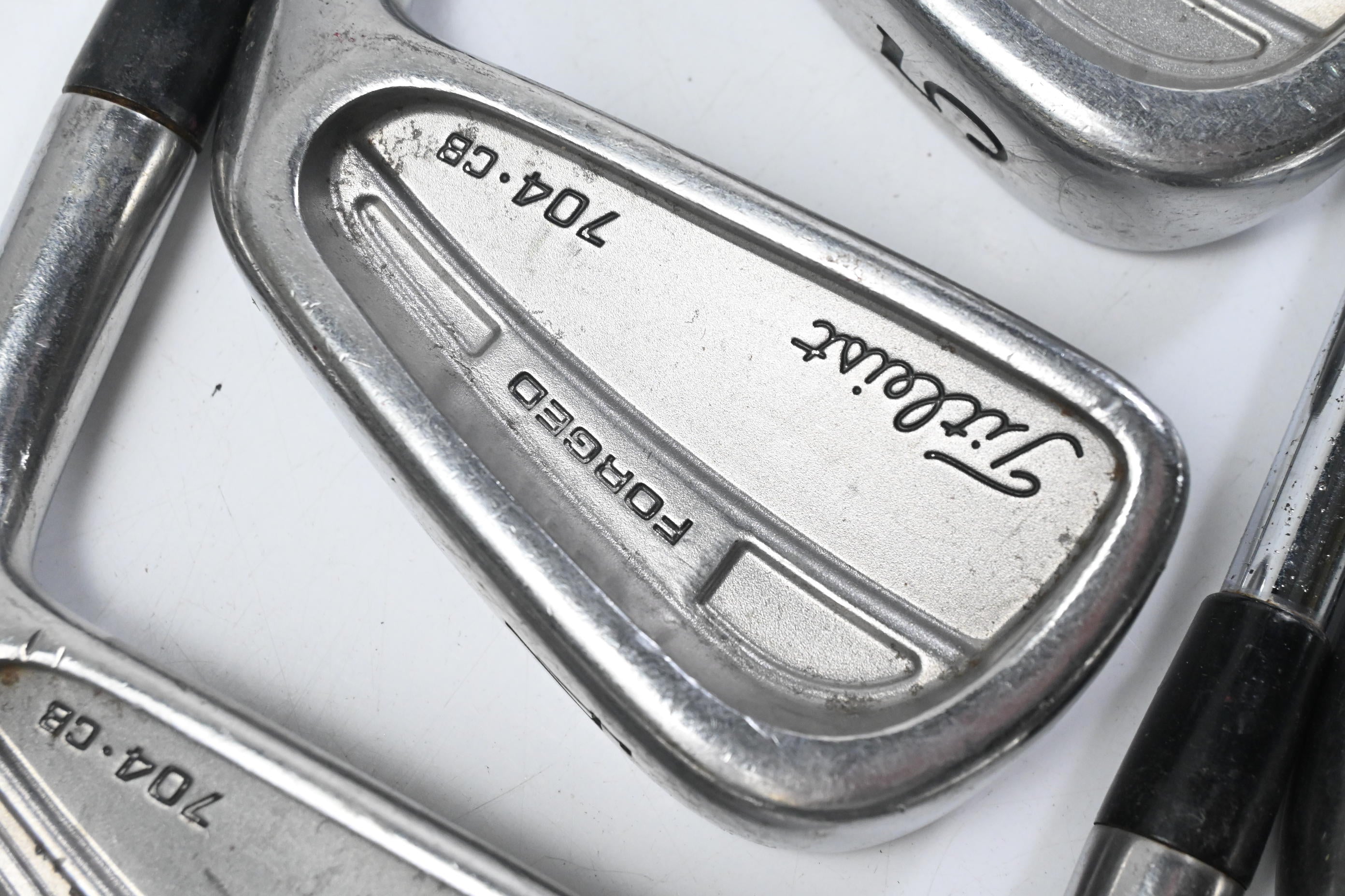 Titleist 704.CB Irons / 3-PW / Stiff Flex Dynamic Gold Shafts