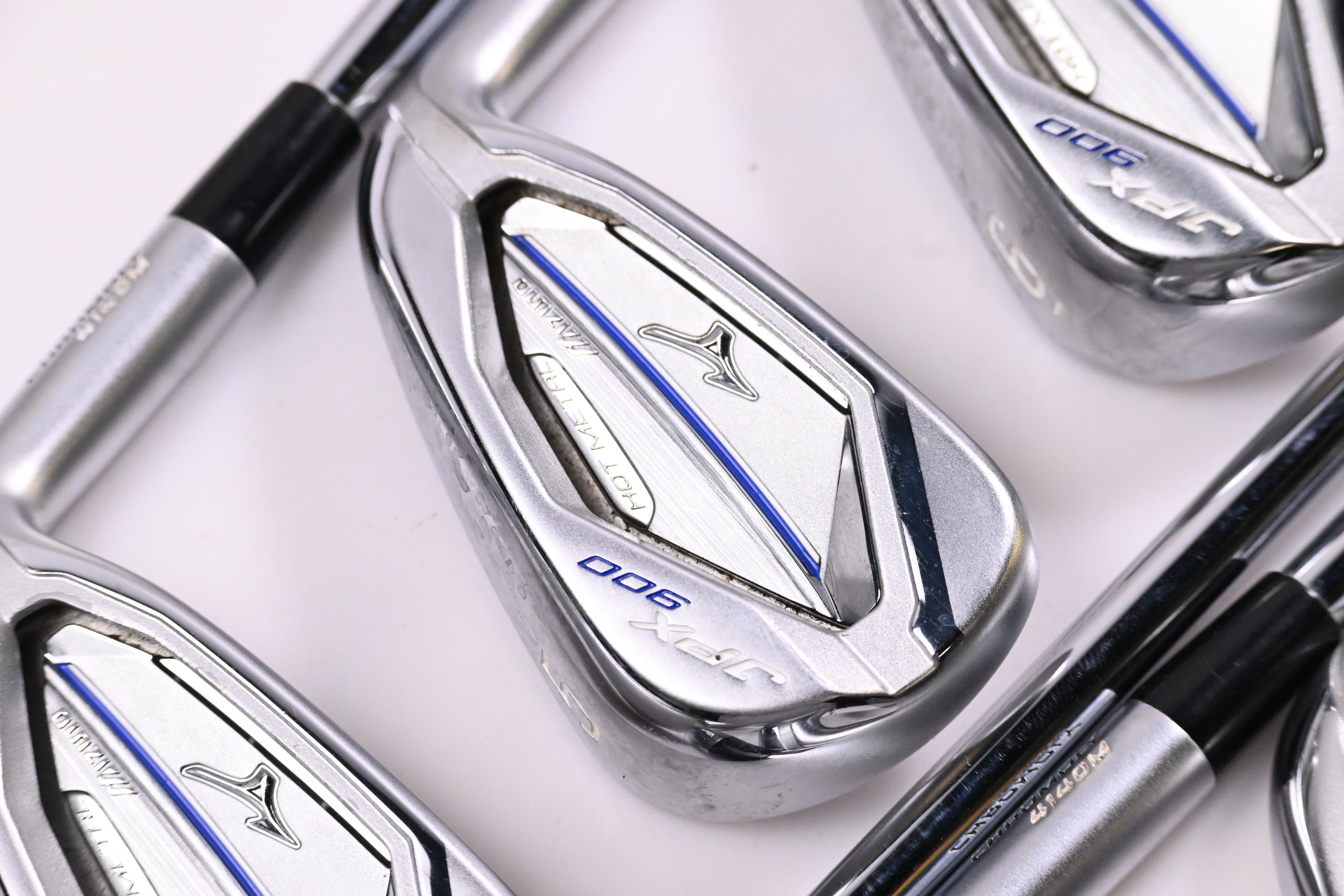 Mizuno JPX 900 Hot Metal Irons / 4-PW / Regular Flex N.S.Pro Modus³ Tour 105