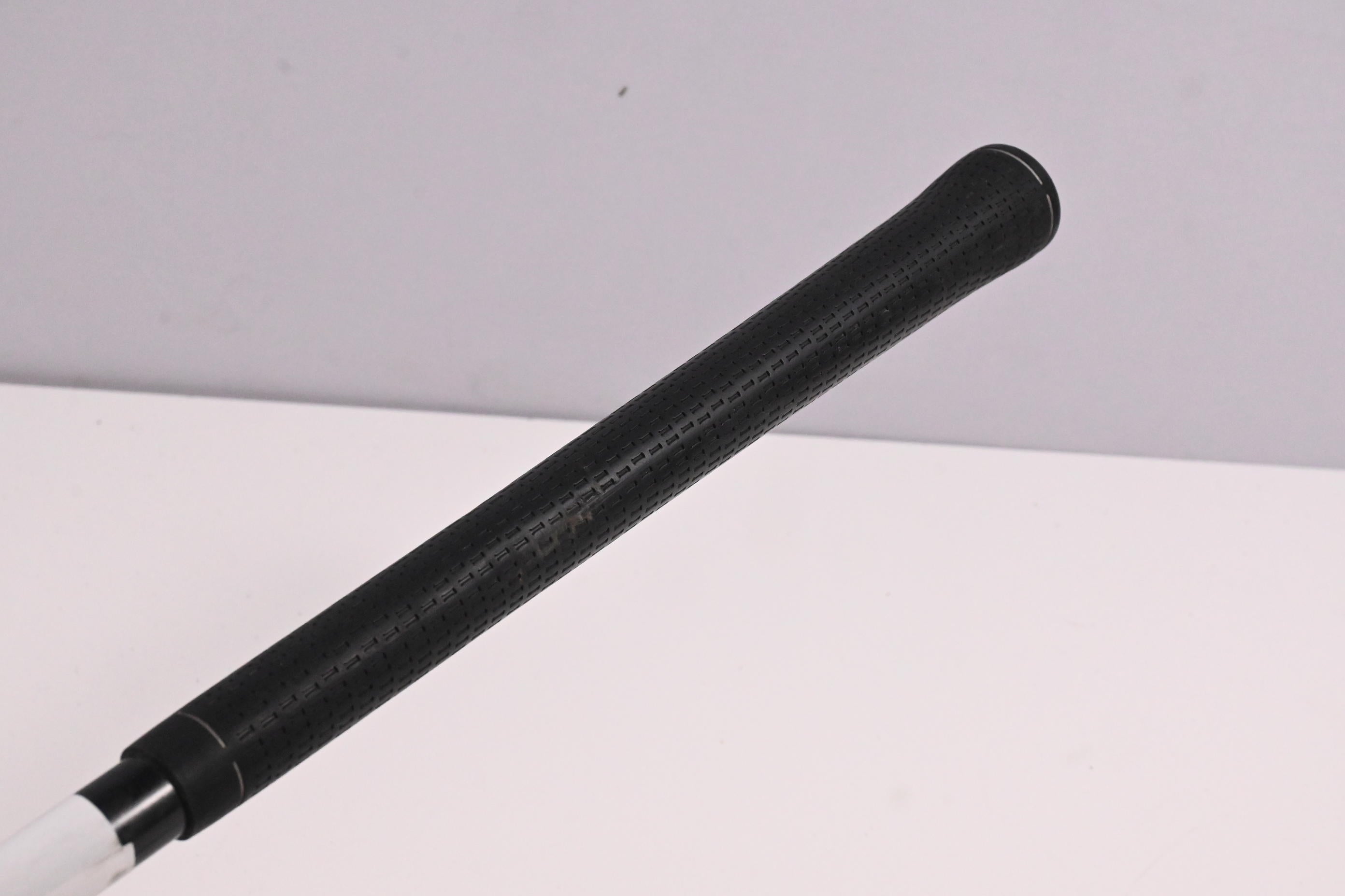 Fujikura Blur 60 Driver Shaft / Regular Flex / Taylormade 2nd Gen