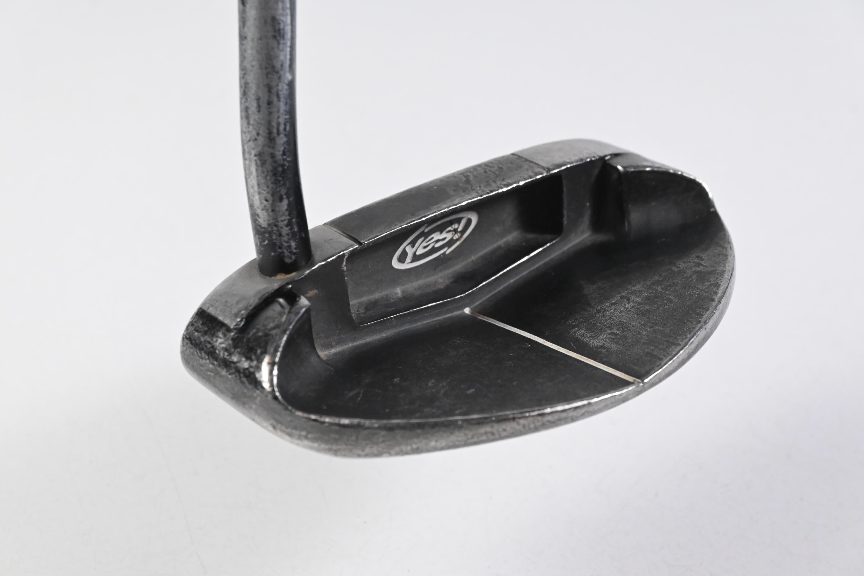 Yes! C-Groove Victoria II Putter / 34 Inch