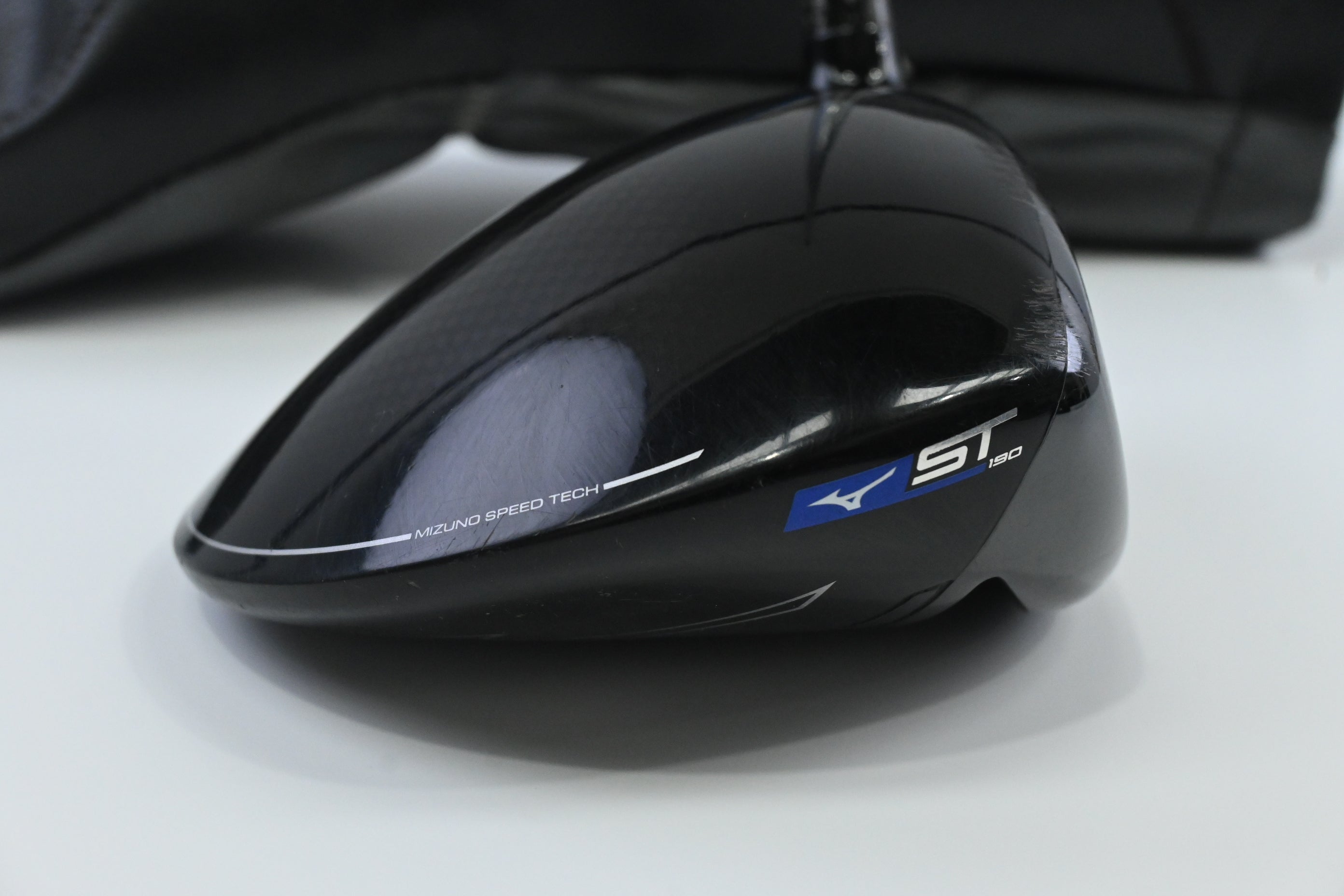 Mizuno ST190 Driver / 9.5 Degree / Regular Flex Grafalloy ProCustom Shaft
