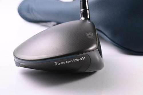 TaylorMade Qi4D Driver / 10.5 Degree / Stiff Flex REAX White 60 Shaft