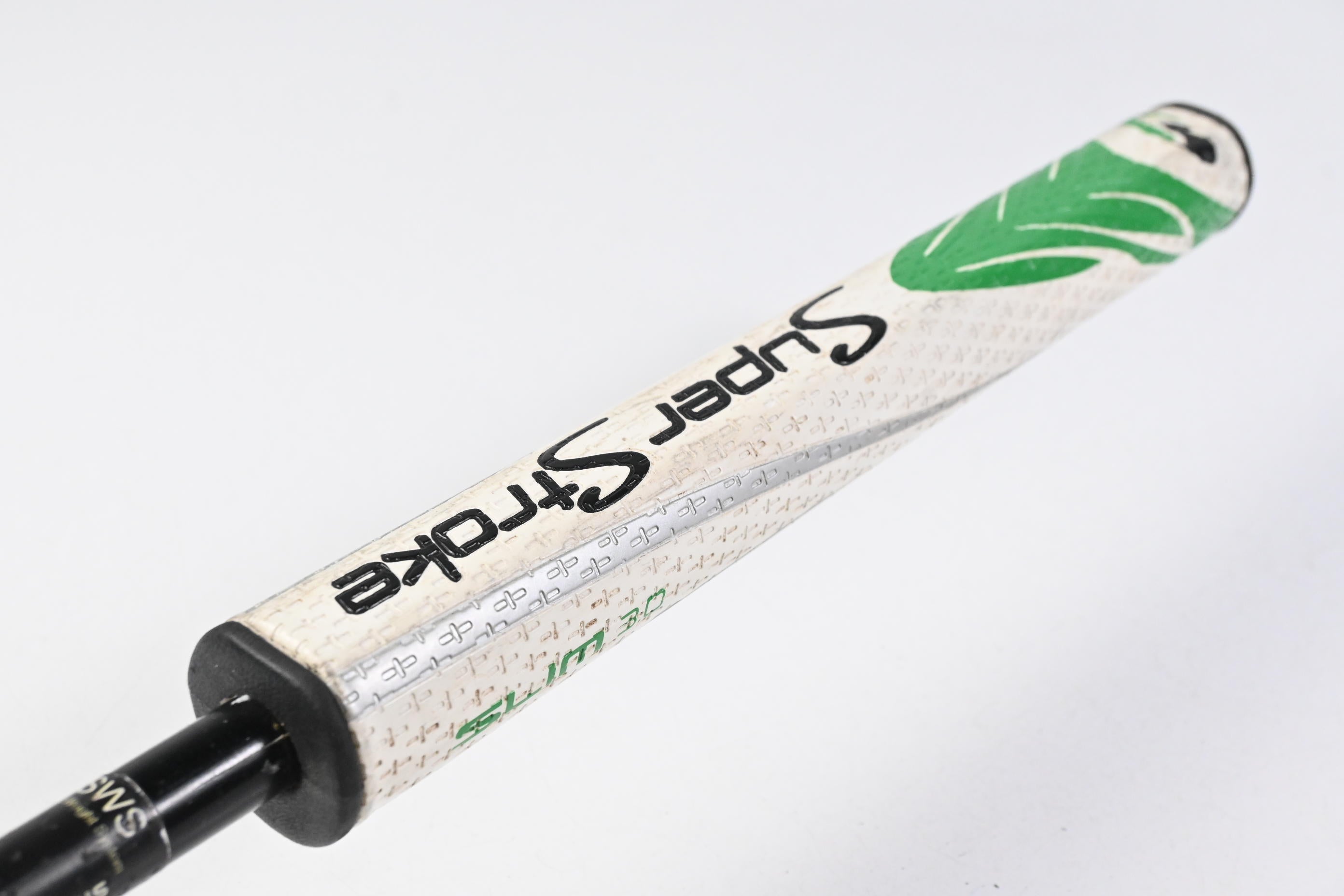 Yes! C-Groove Victoria II Putter / 34 Inch