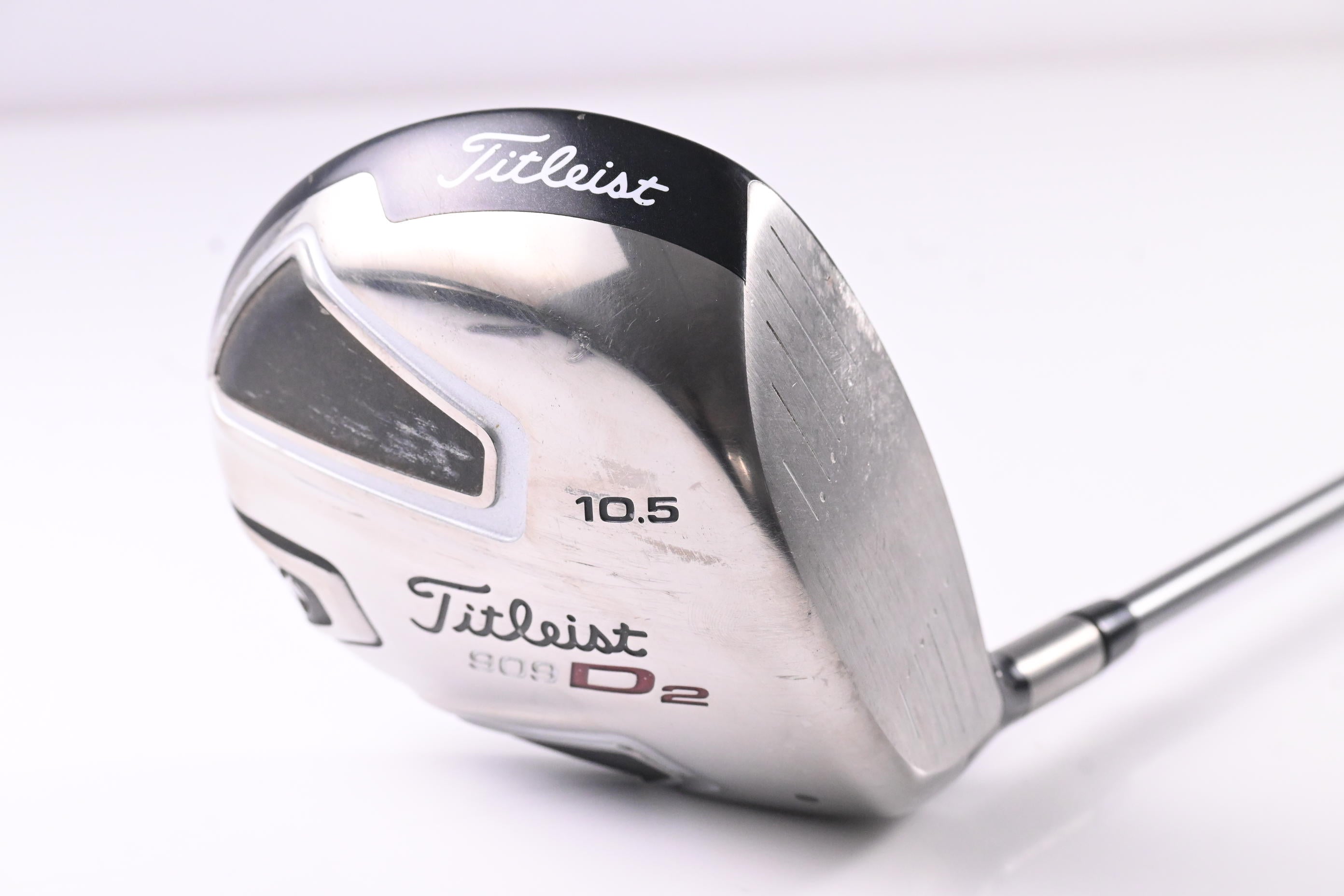 Titleist 909 D2 Driver / 10.5 Degree / Regular Flex Diamana Blue 65 Shaft