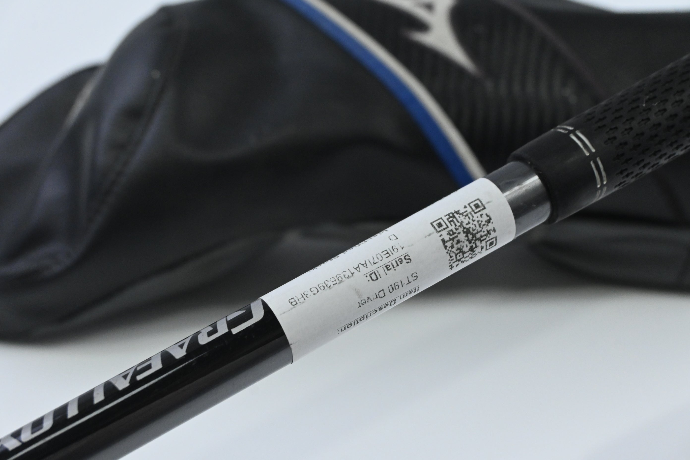 Mizuno ST190 Driver / 9.5 Degree / Regular Flex Grafalloy ProCustom Shaft