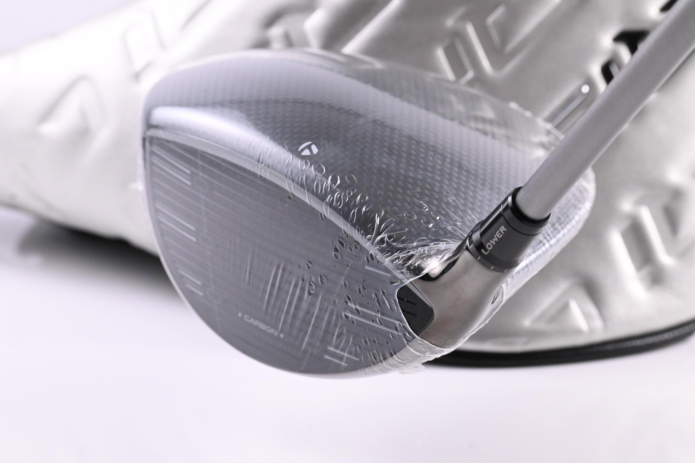 Taylormade Qi35 Driver / 10.5 Degree / Regular Flex Fujikura Air Speeder 50
