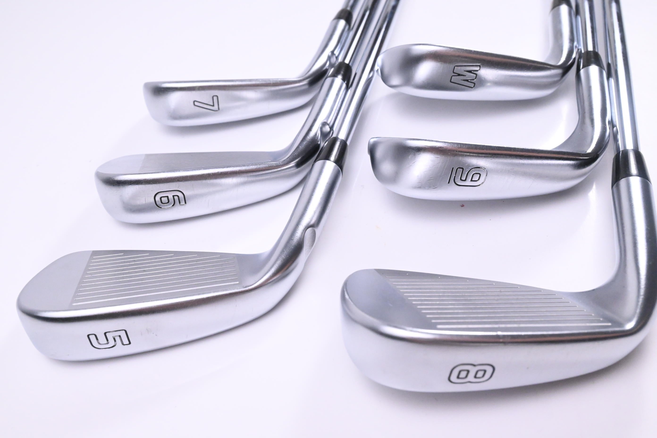 Ping i210 Irons / 5-PW / Green Dot / Regular Flex Dynamic Gold 105 R300 Shafts
