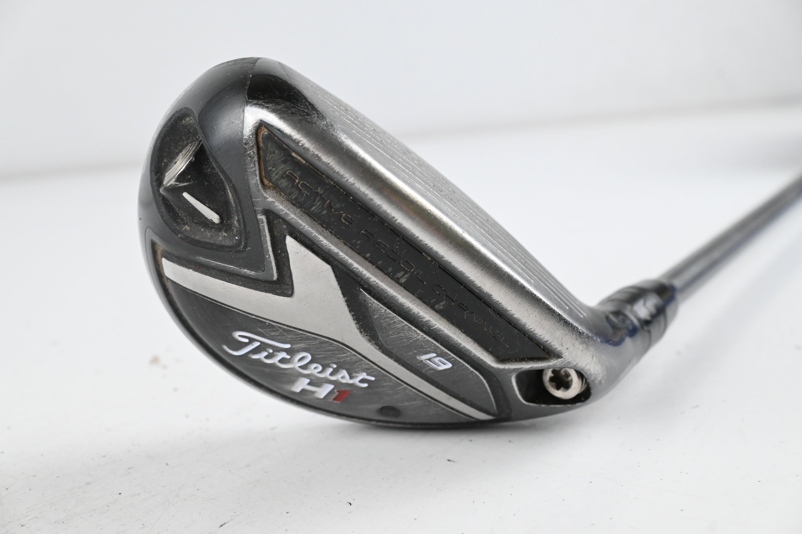 Titleist 818 H1 #3 Hybrid / 19 Degree / Stiff Flex Aldila Rogue M.AX 85 Shaft
