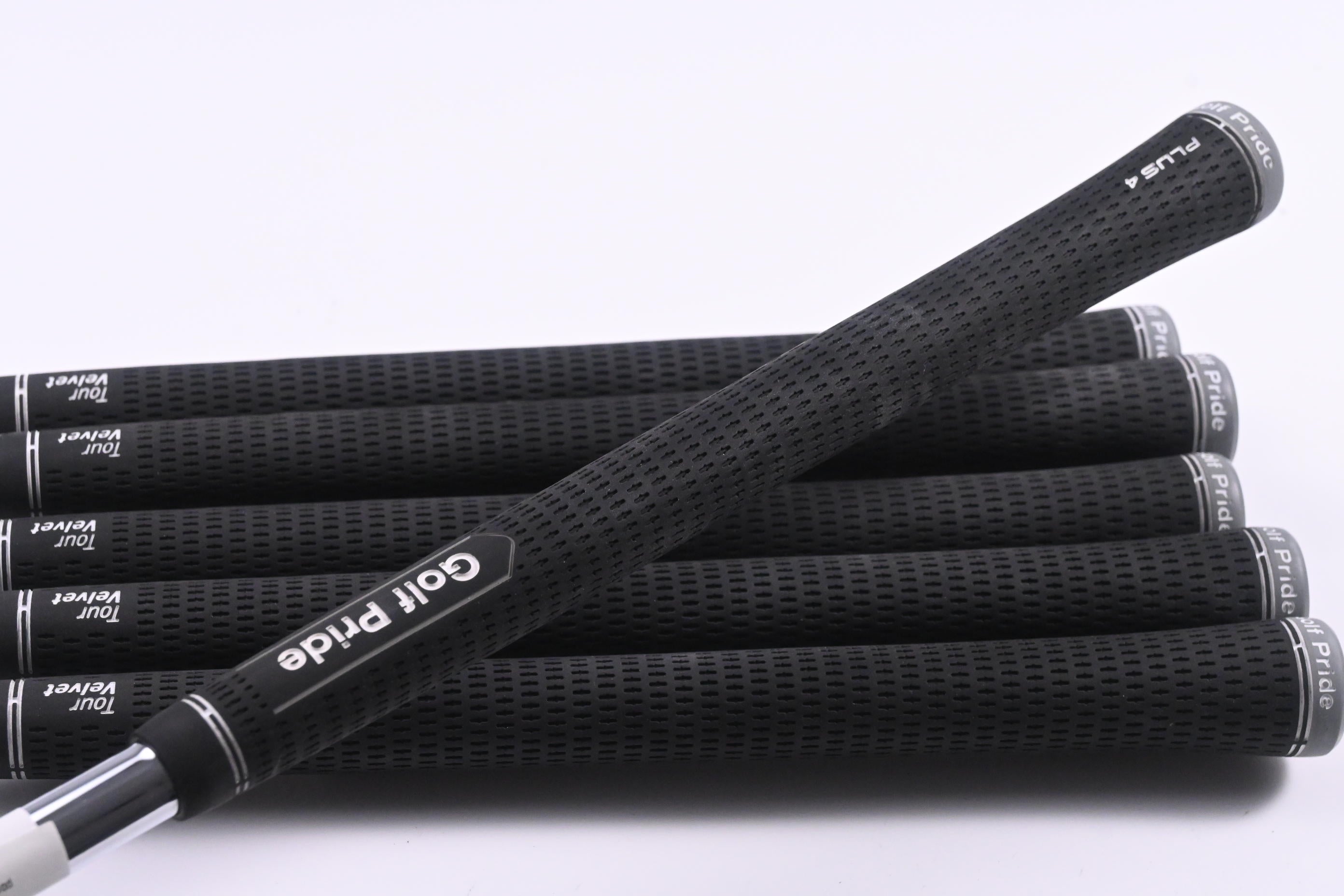 Ping i210 Irons / 5-PW / Green Dot / Regular Flex Dynamic Gold 105 R300 Shafts