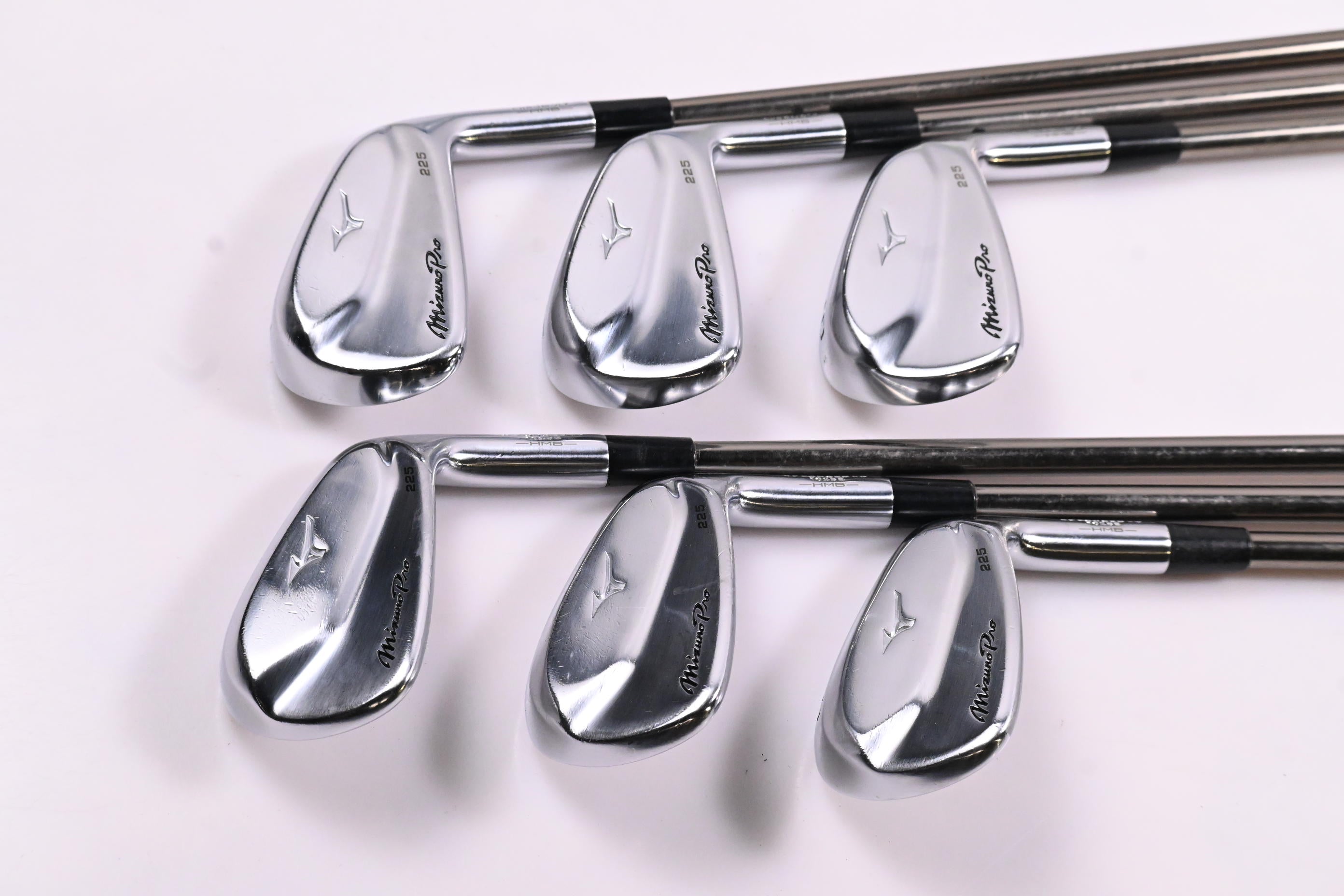 Mizuno Pro 225 Irons / 6-PW+GW / Regular Flex UST Recoil ESX 460 Shafts