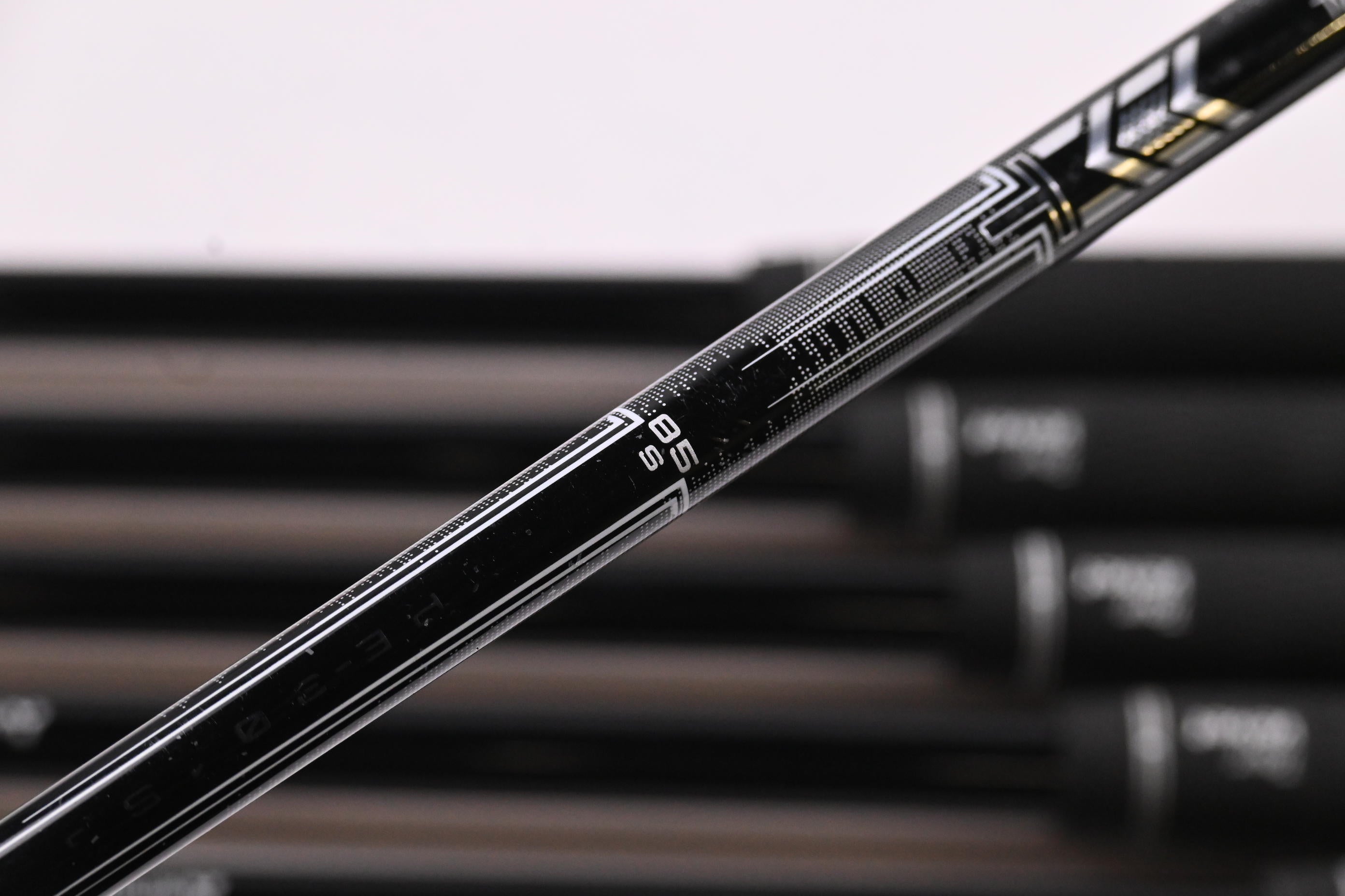 Mizuno JPX 925 Hot Metal Irons / 5-PW / Stiff Flex MMT 85 Shafts