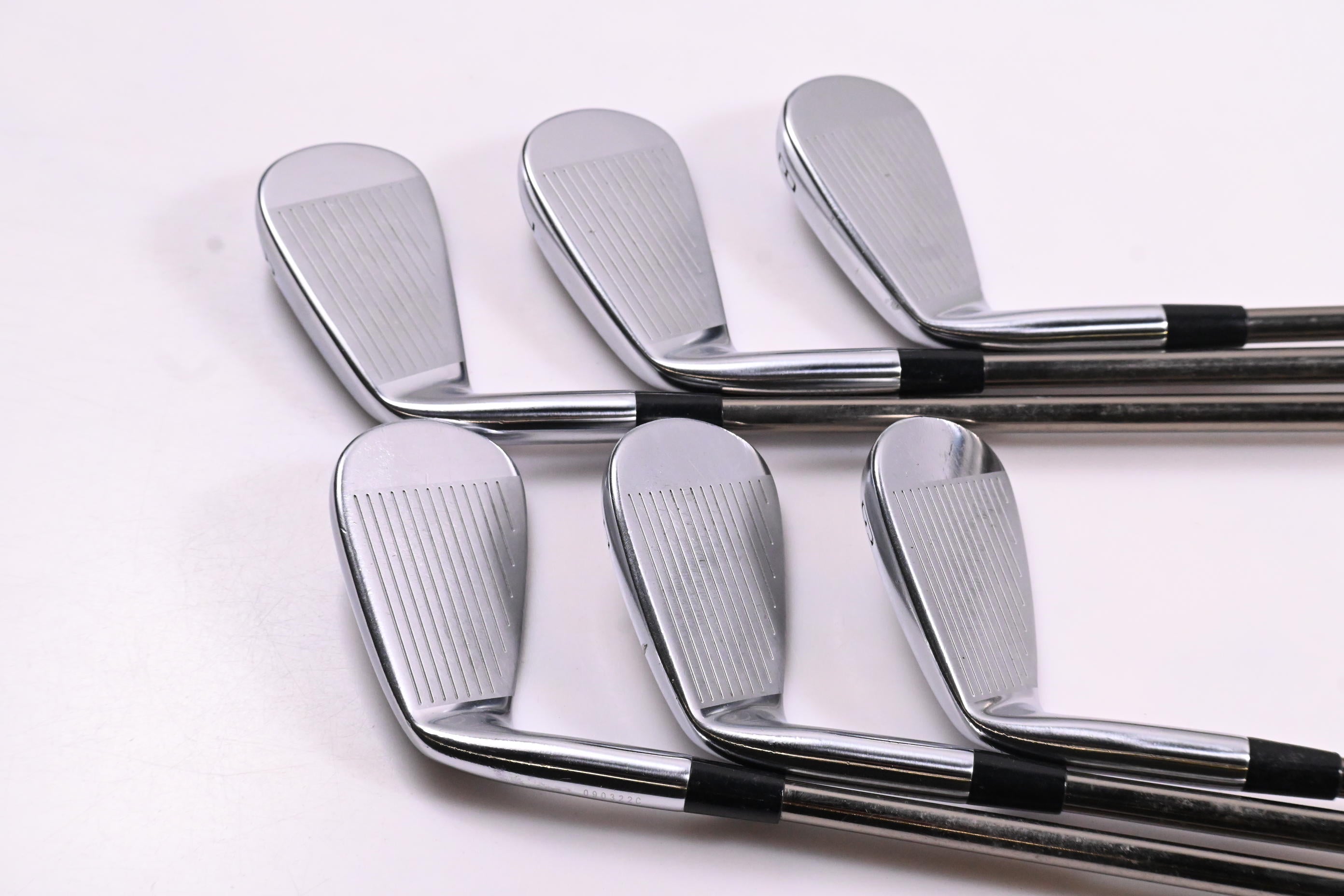 Mizuno Pro 225 Irons / 6-PW+GW / Regular Flex UST Recoil ESX 460 Shafts