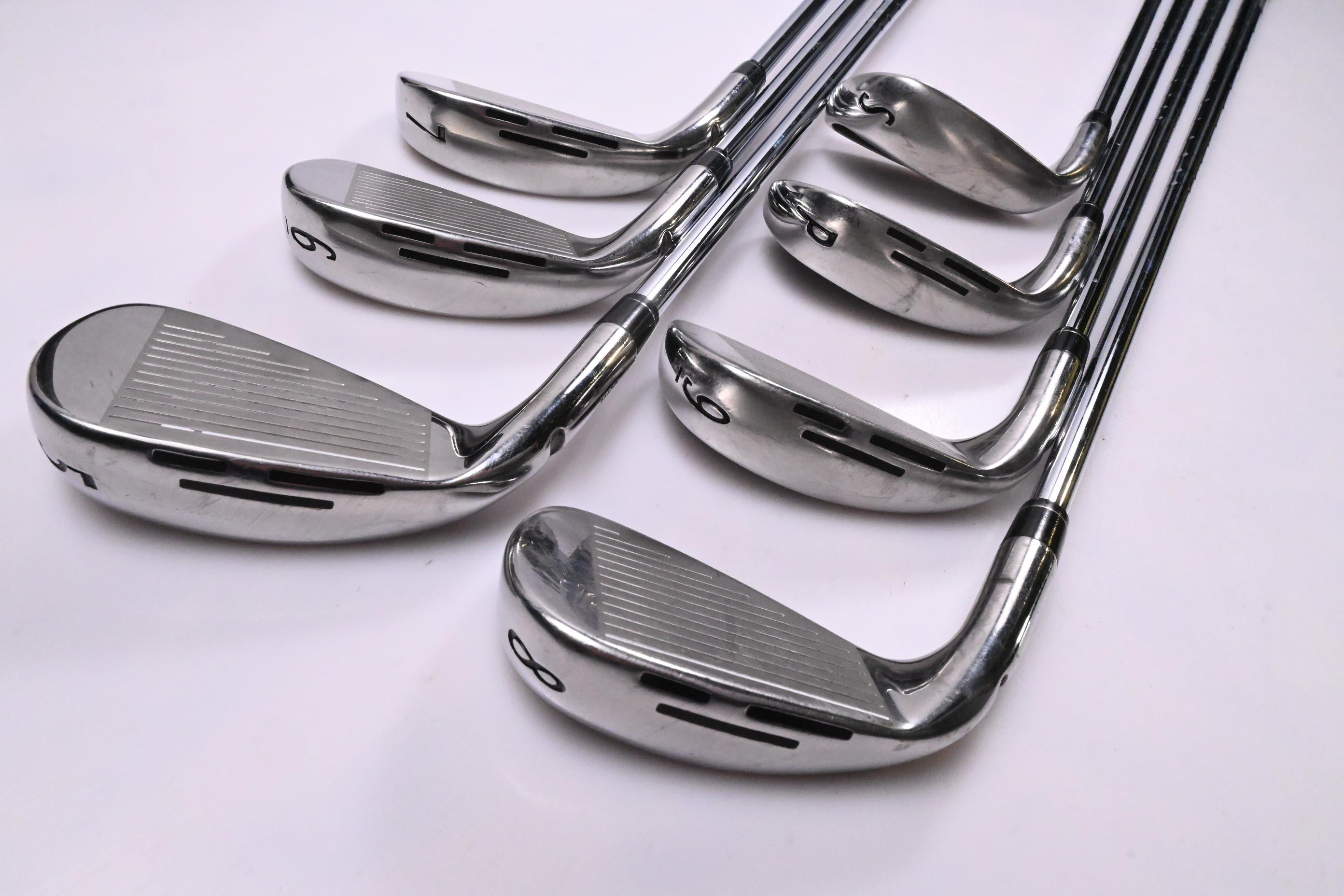 Wilson D9 Irons / 5-PW+SW / UniFlex KBS Max UltraLite Shafts