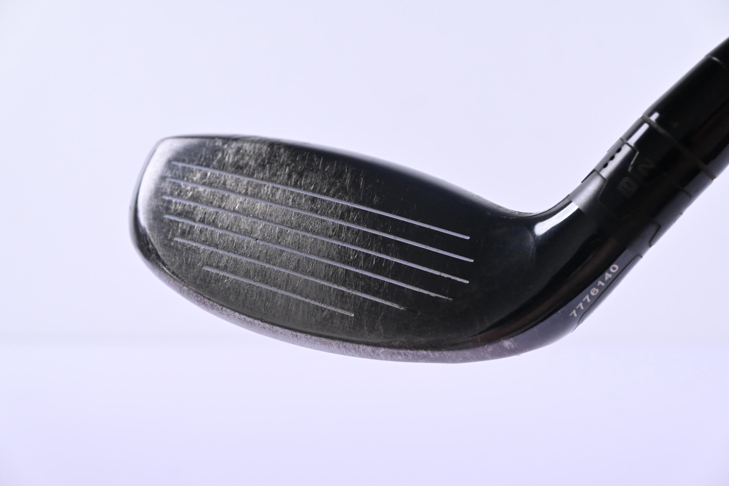 Titleist 818 H1 #4 Hybrid / 23 Degree / Regular Flex Aldila Rogue Black 95 Shaft