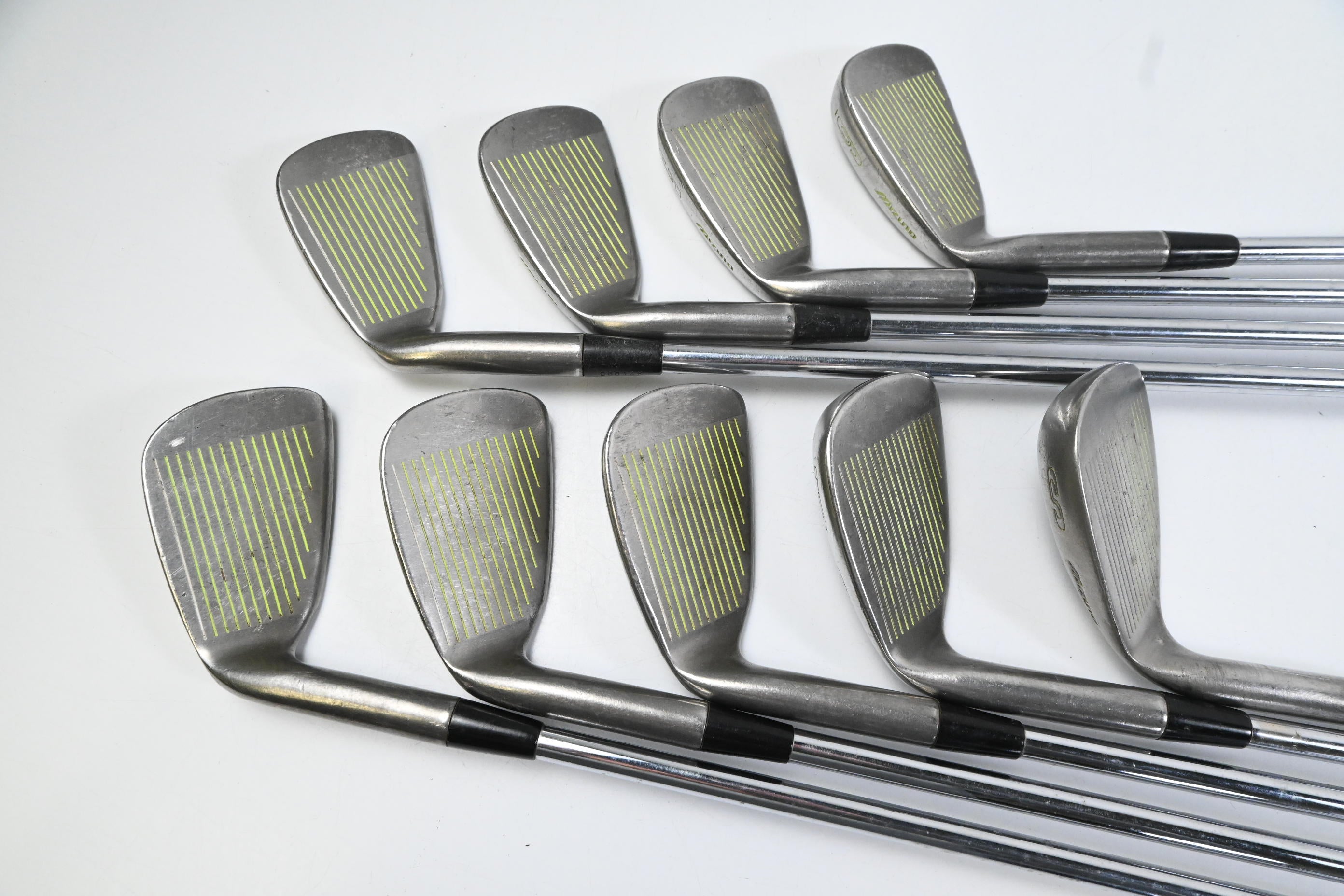 Mizuno Domino Irons / 3-PW+SW / Regular Flex Dynaflex 20 Shafts