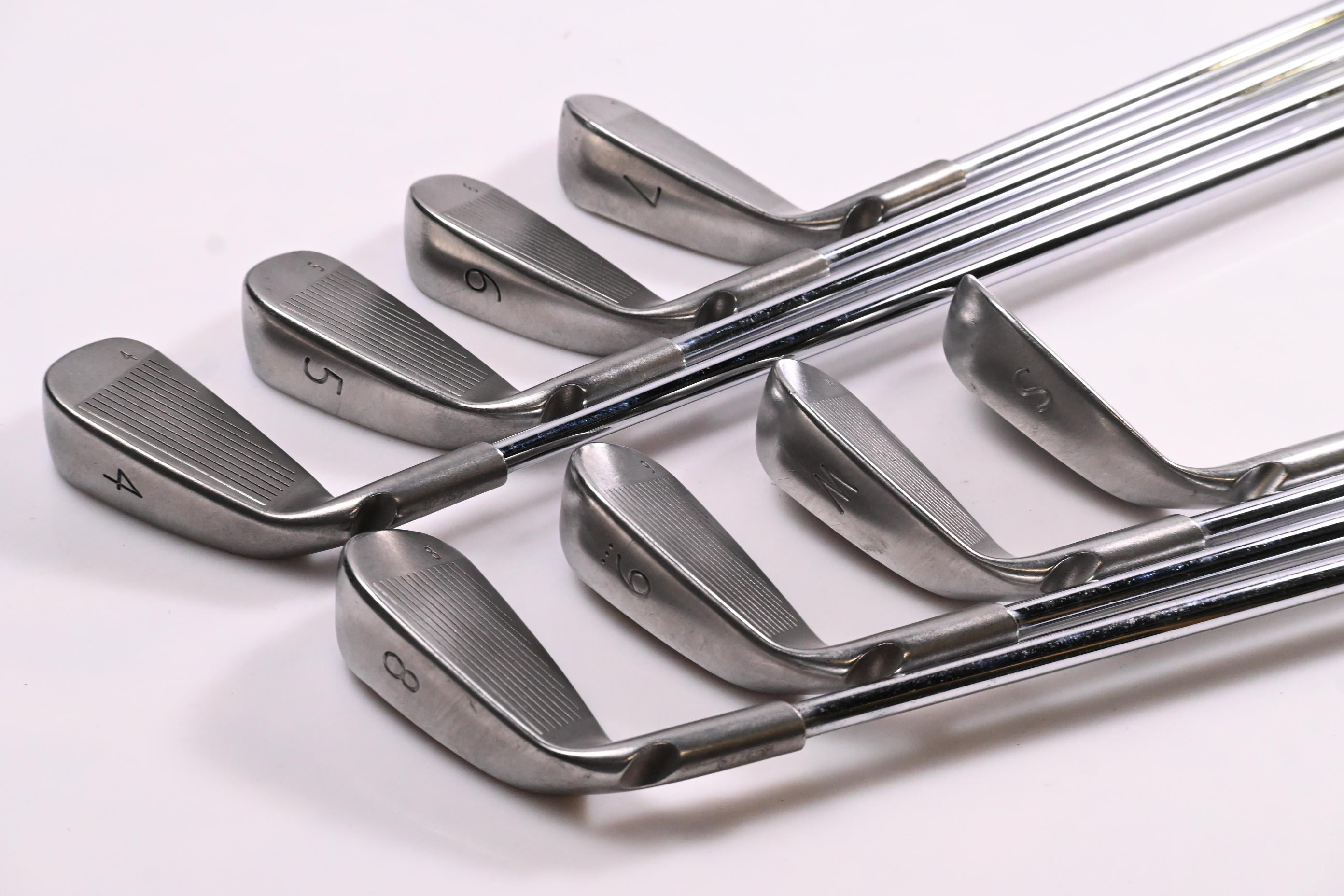 Ping G10 Irons / 4-PW+SW / Black Dot / Regular Flex Ping AWT Shafts