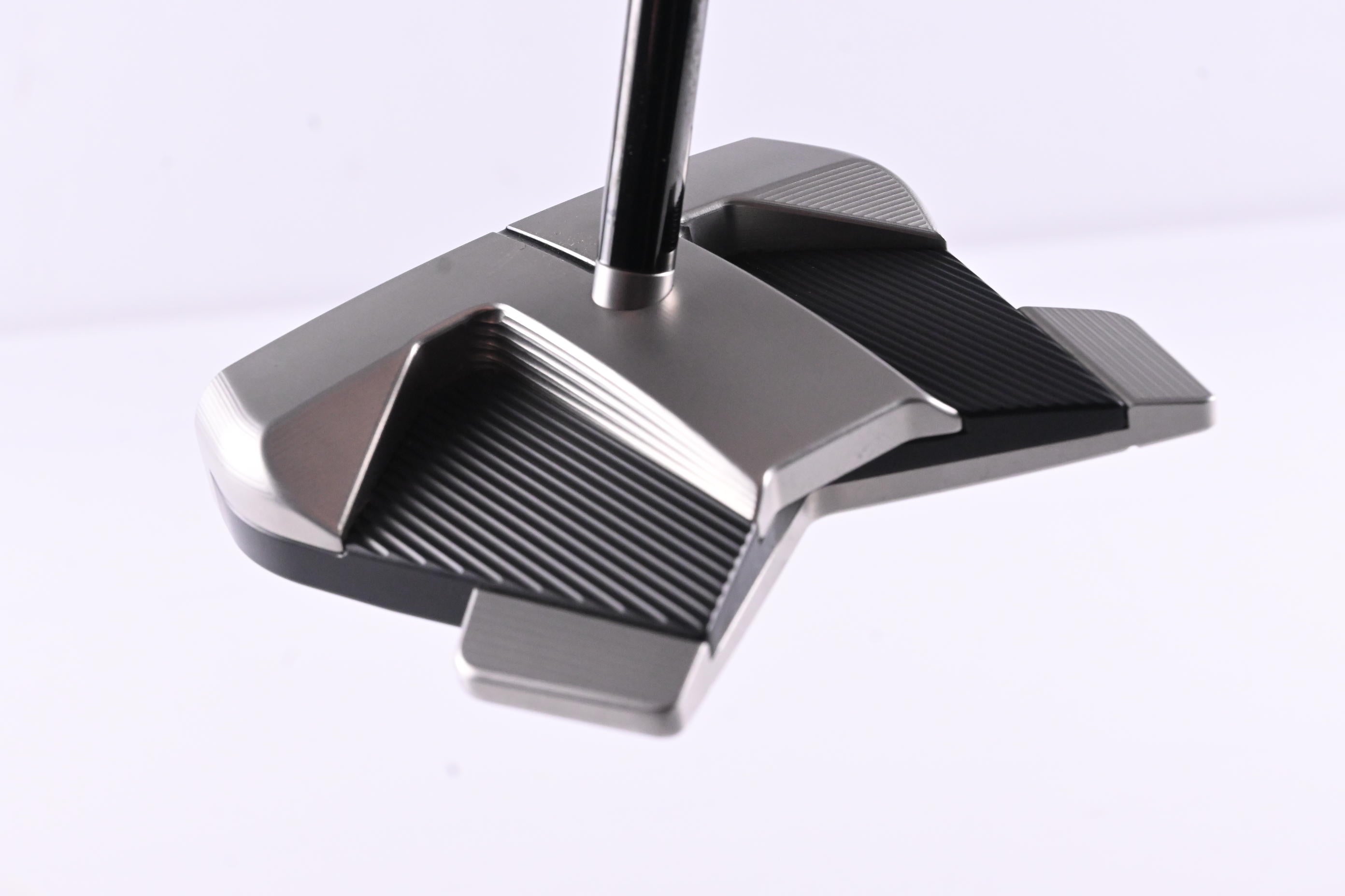 Left Hand Scotty Cameron 2026 Phantom 11R OC Putter / 35 Inch
