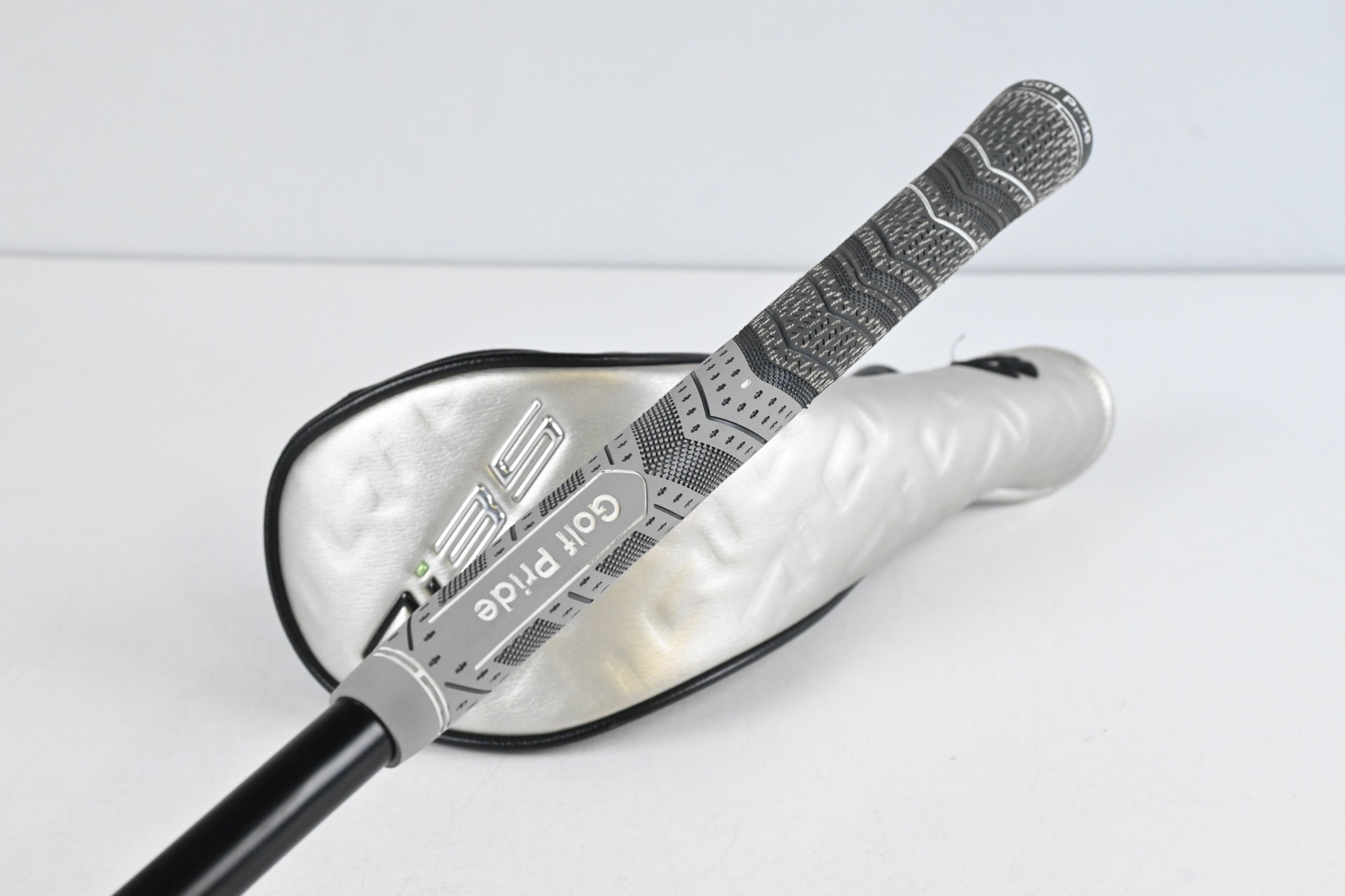 Taylormade Qi35 Tour #5 Wood / 18 Degree / X-Flex Hzrdus Gen 5 Black 60 Shaft