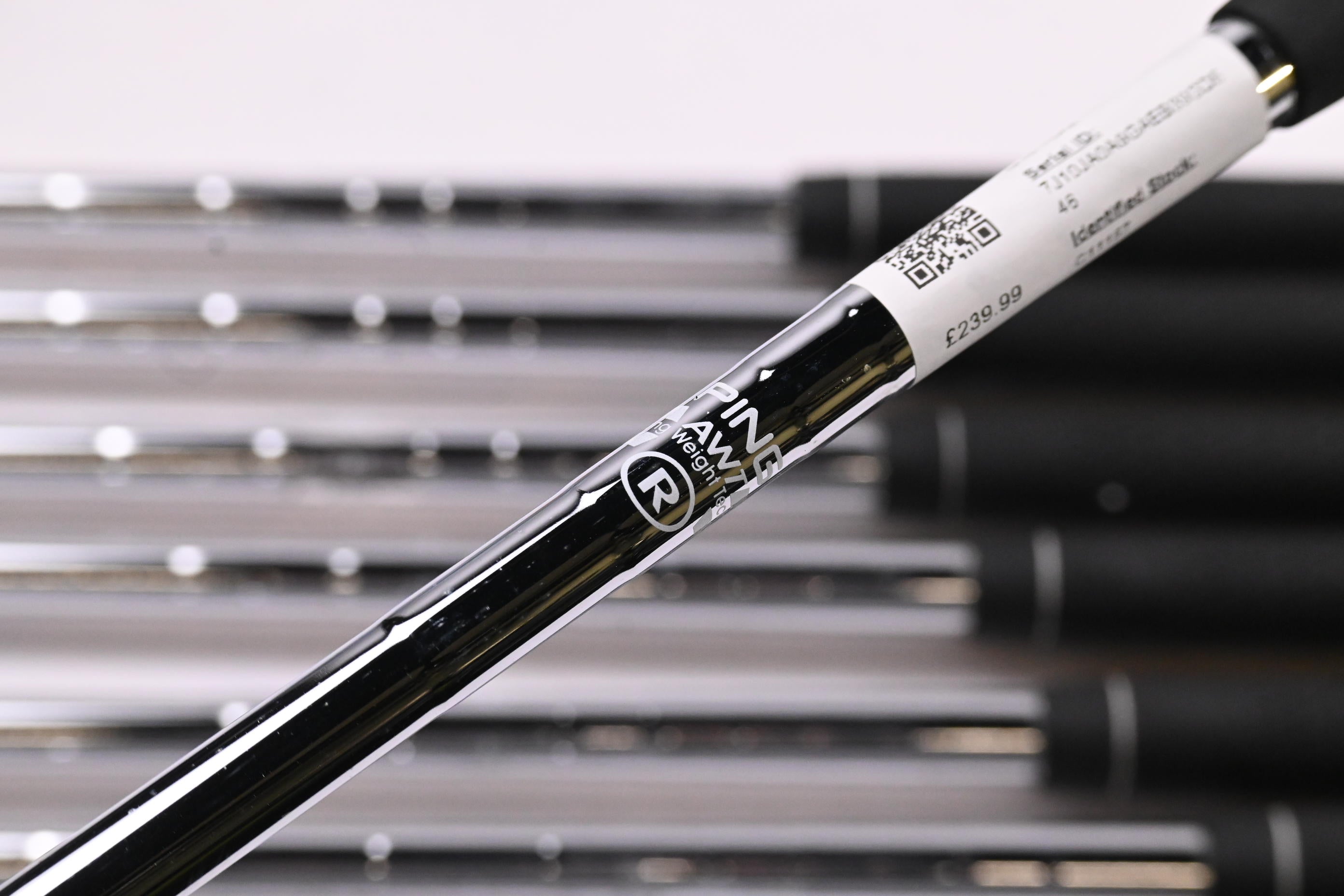 Ping G10 Irons / 4-PW+SW / Black Dot / Regular Flex Ping AWT Shafts