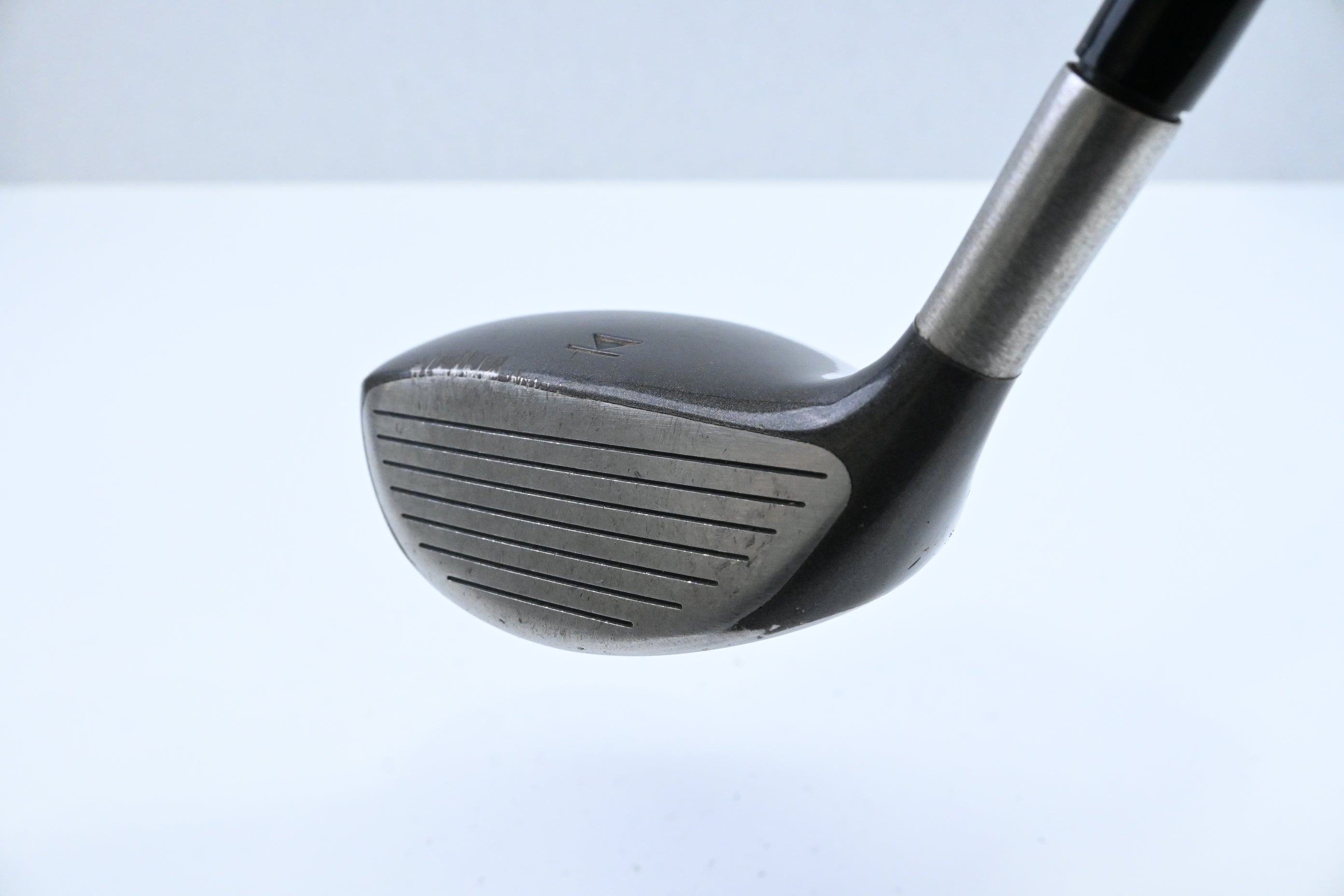 Titleist 975 F #3 Wood / 13.5 Degree / Stiff Flex Titleist Ultralite Shaft